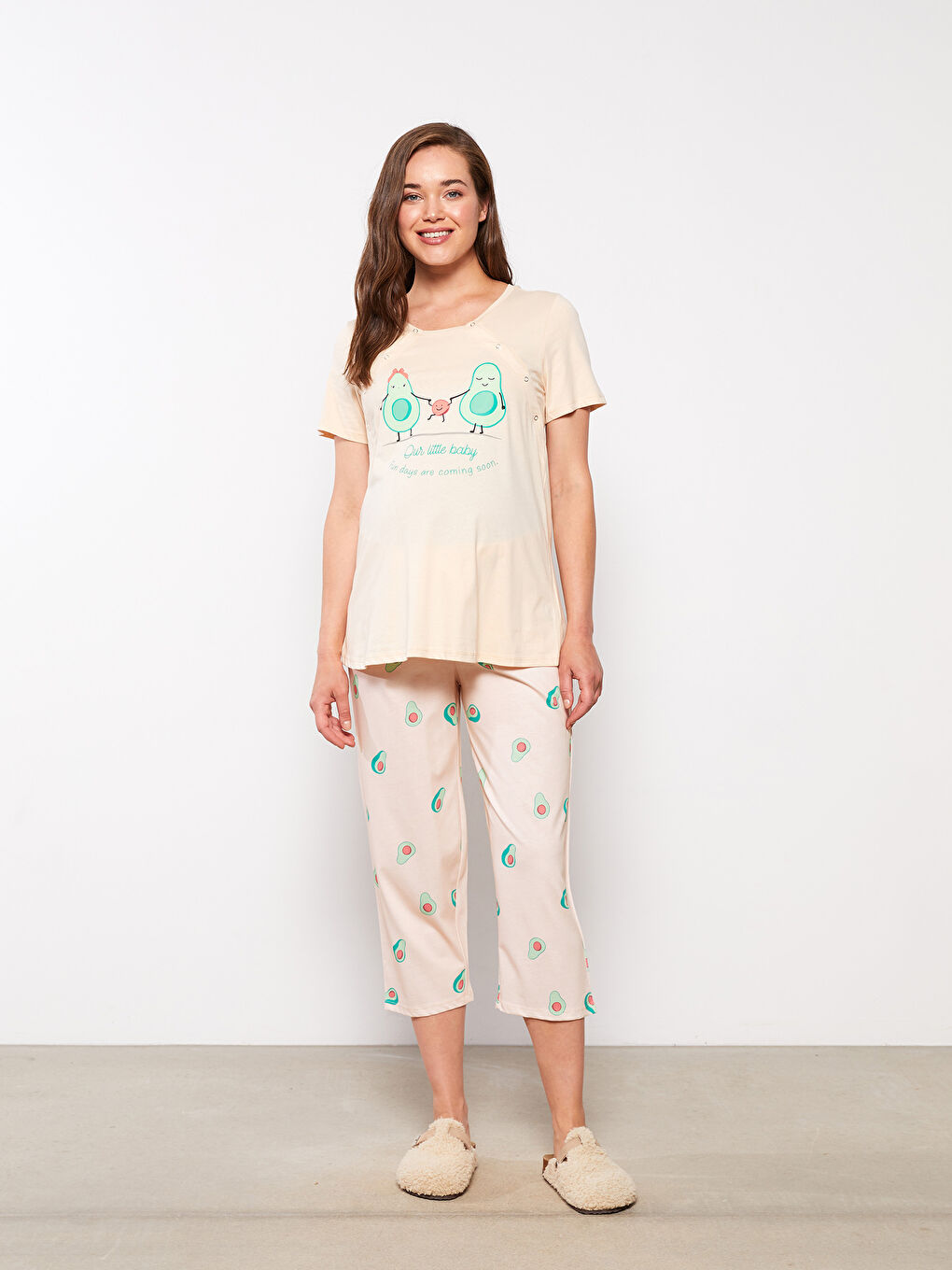 طقم بيجامة ياقة دائرية كم قصير مطبوع قطن للسيدات