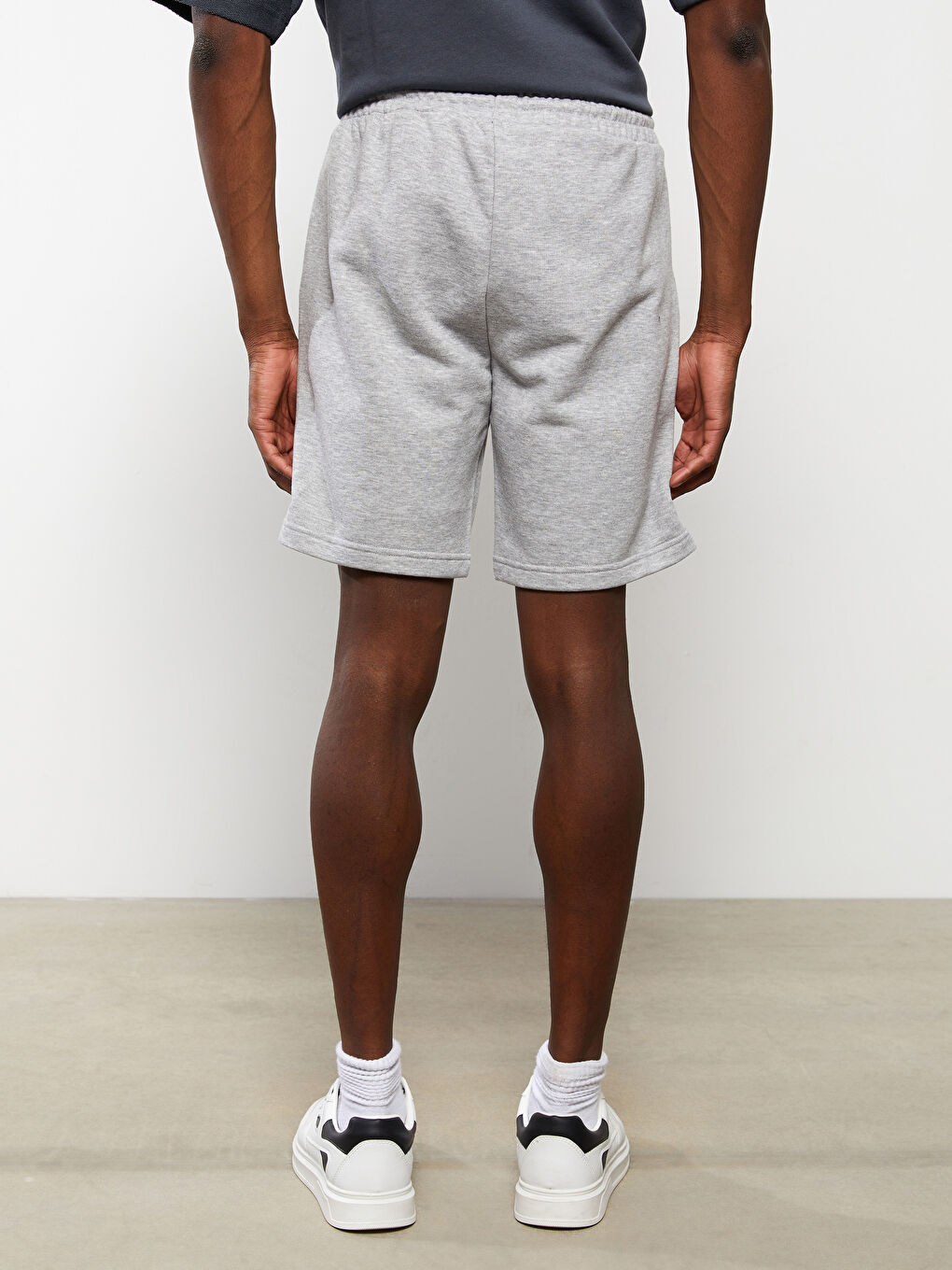 Standard Pattern Knitted Men's Shorts-4