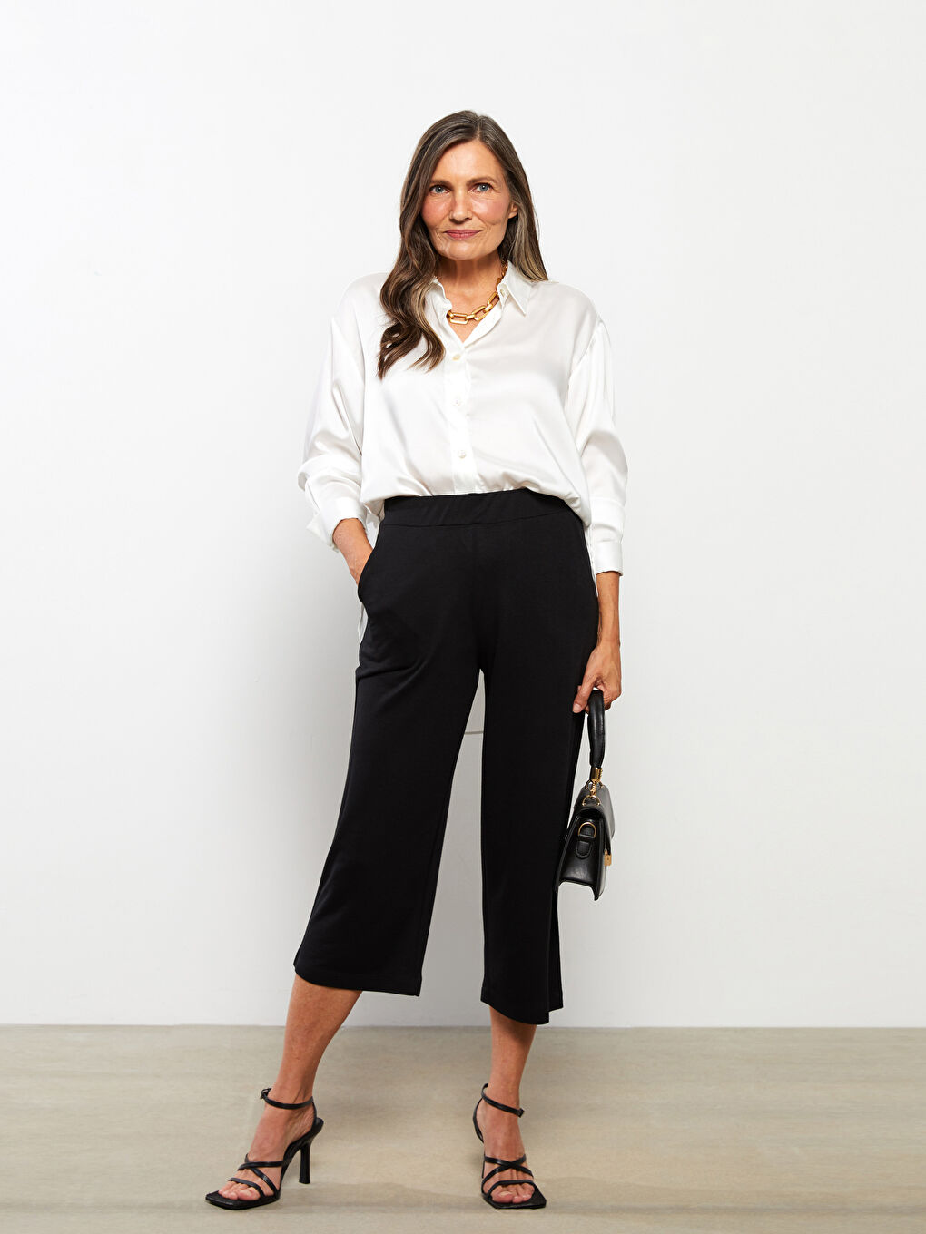 Pantaloni Capri Pentru Femei Cu Talie Elastică Și Buzunare Plate