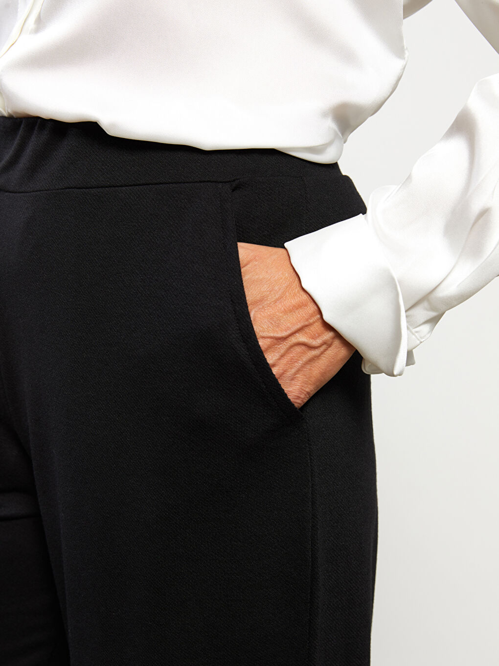 Pantaloni Capri Pentru Femei Cu Talie Elastică Și Buzunare Plate-4