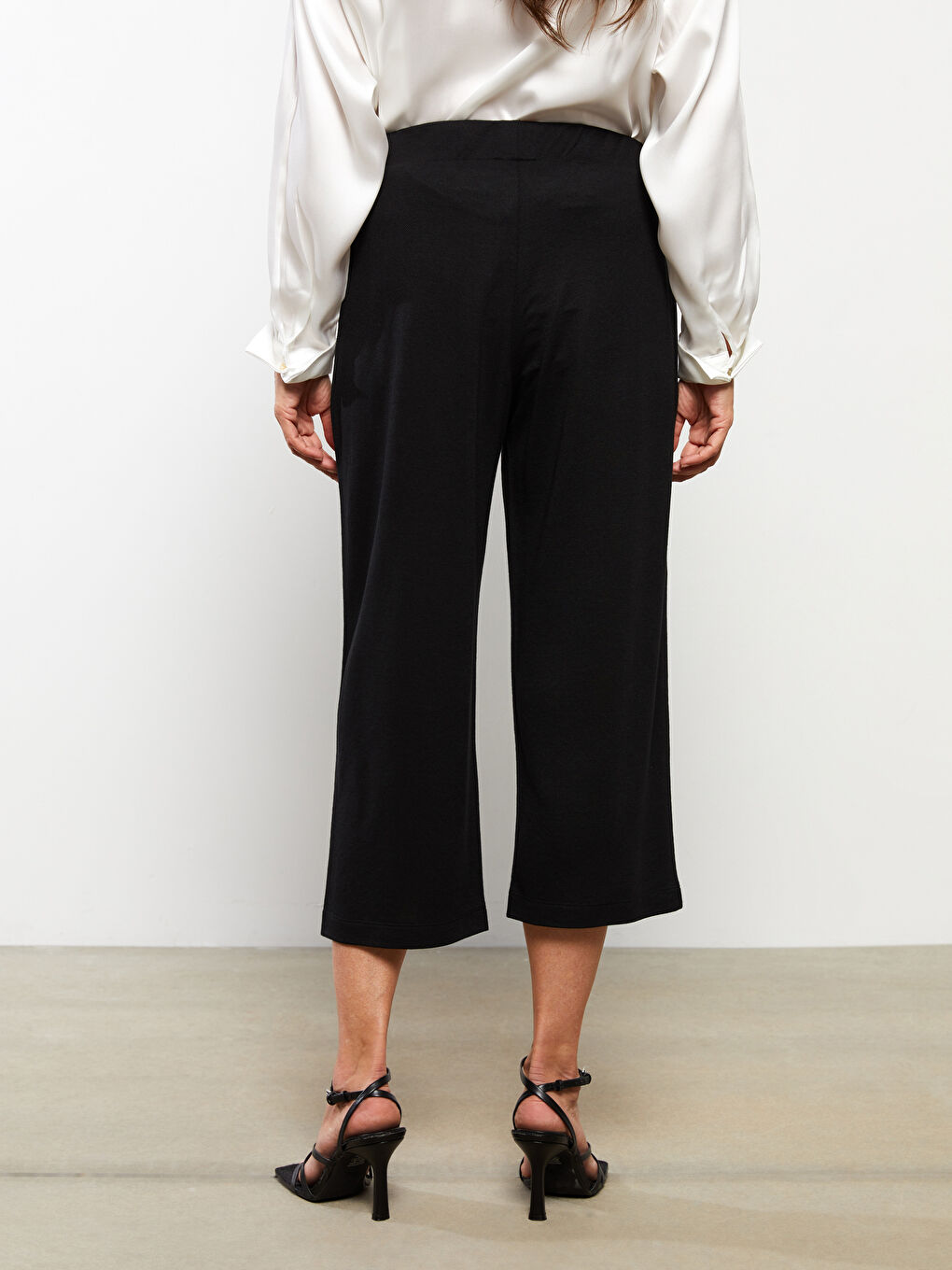 Pantaloni Capri Pentru Femei Cu Talie Elastică Și Buzunare Plate-5