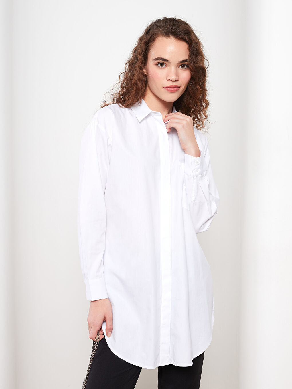 Beyaz Düz Uzun Kollu Oversize Poplin Kadın Gömlek Tunik-1