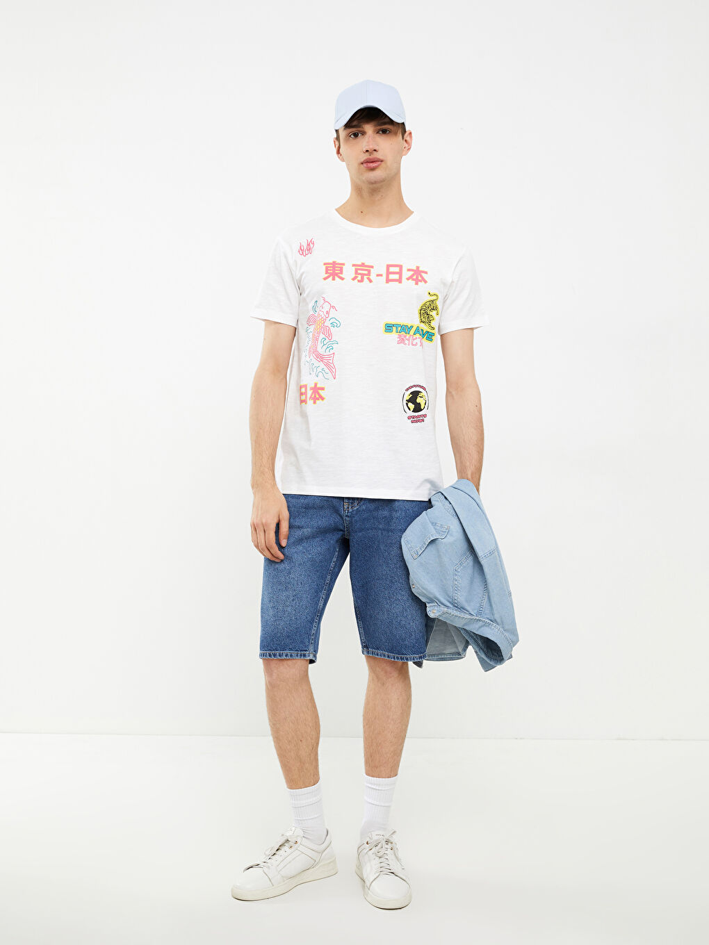 Beyaz Bisiklet Yaka Kısa Kollu Baskılı Penye Erkek Tişört