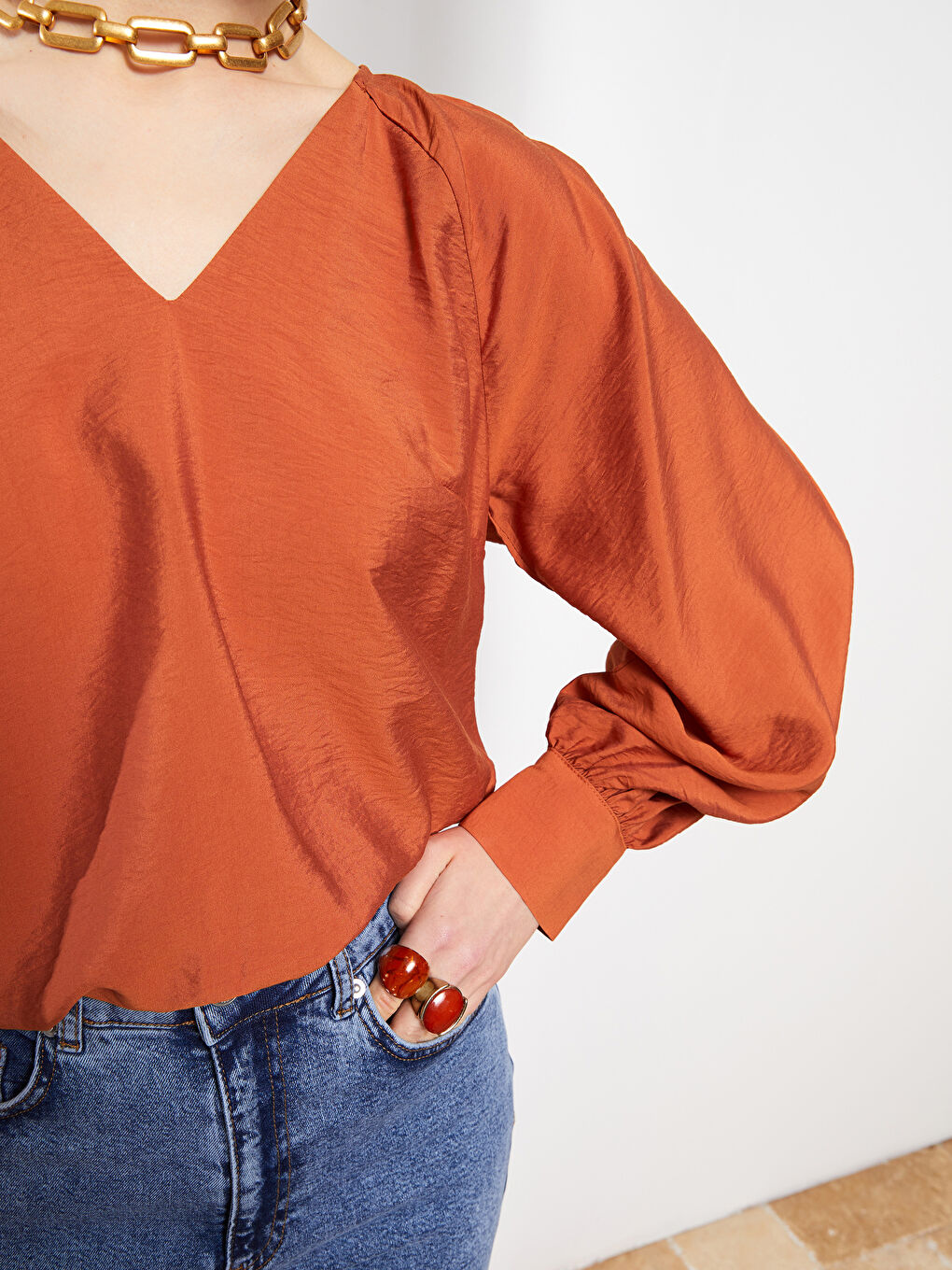 Turuncu V Yaka Düz Uzun Kollu Kadın Bluz-4