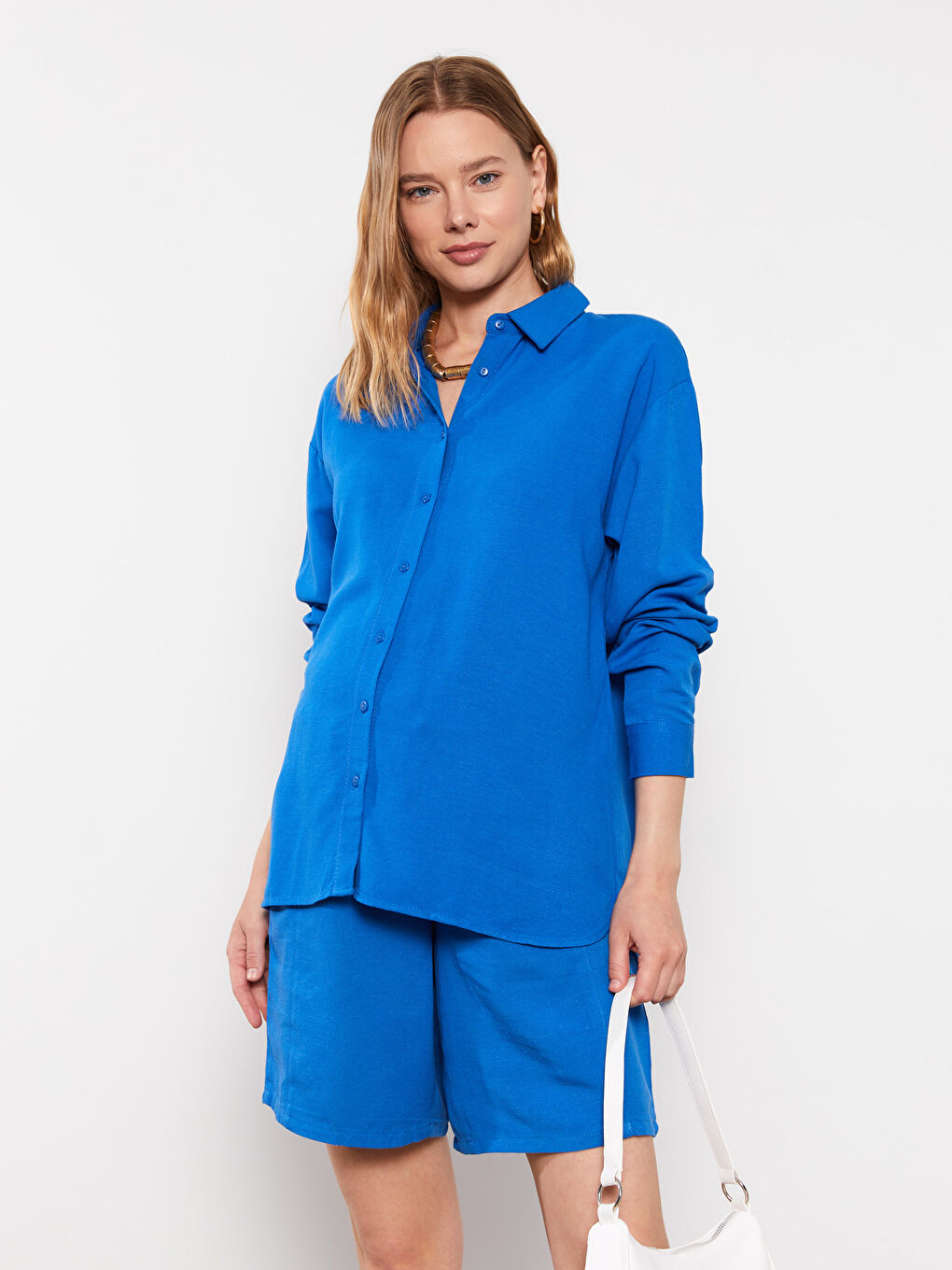 قميص حوامل بأكمام طويلة وقصة عادية بأزرار-1