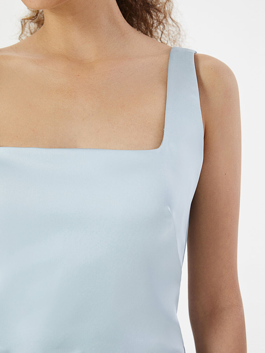 Mavi Kare Yaka Düz Saten Kadın Elbise-3