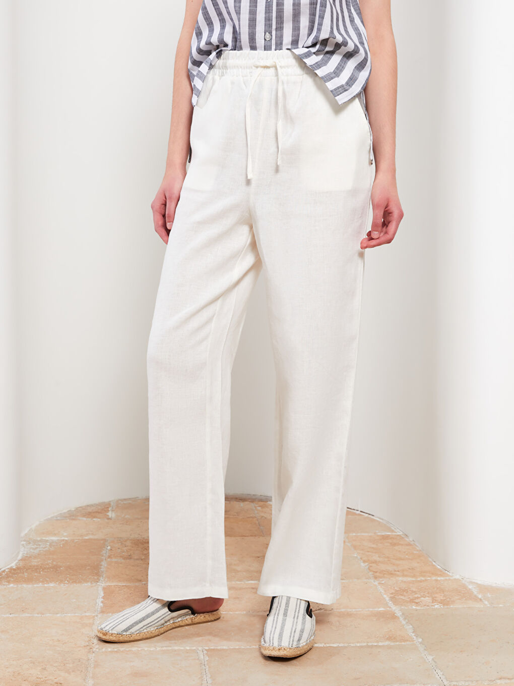 Beyaz Beli Lastikli %100 Keten Kadın Pantolon-3