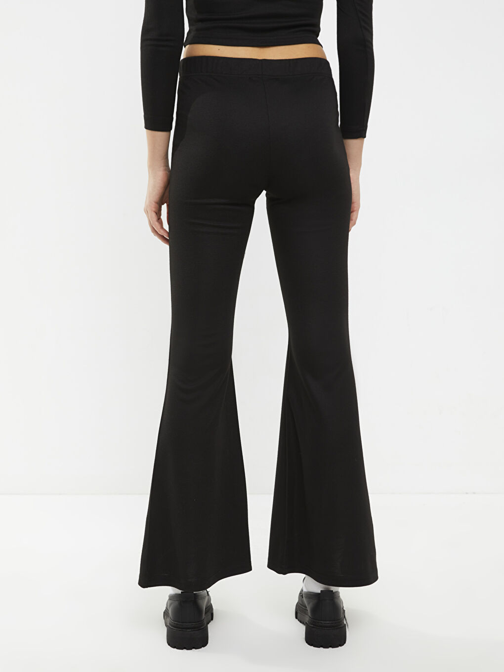 Siyah Beli Lastikli Düz İspanyol Paça Kadın Eşofman Altı-4