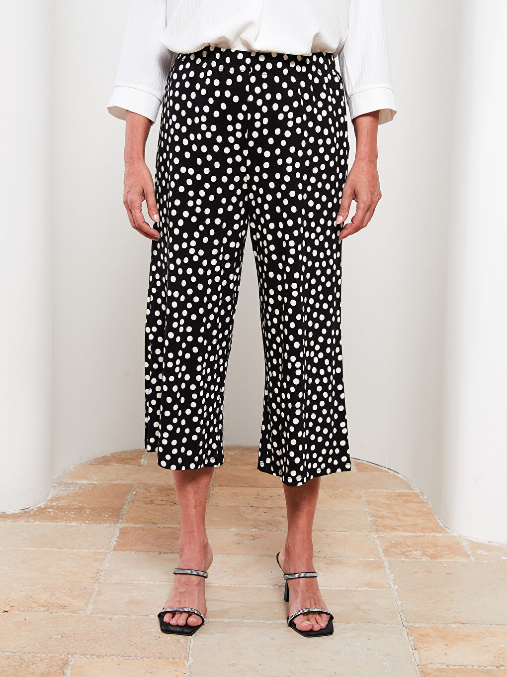 Standard Fit Women's Polka Dot Capri -S2I046Z8-LU7