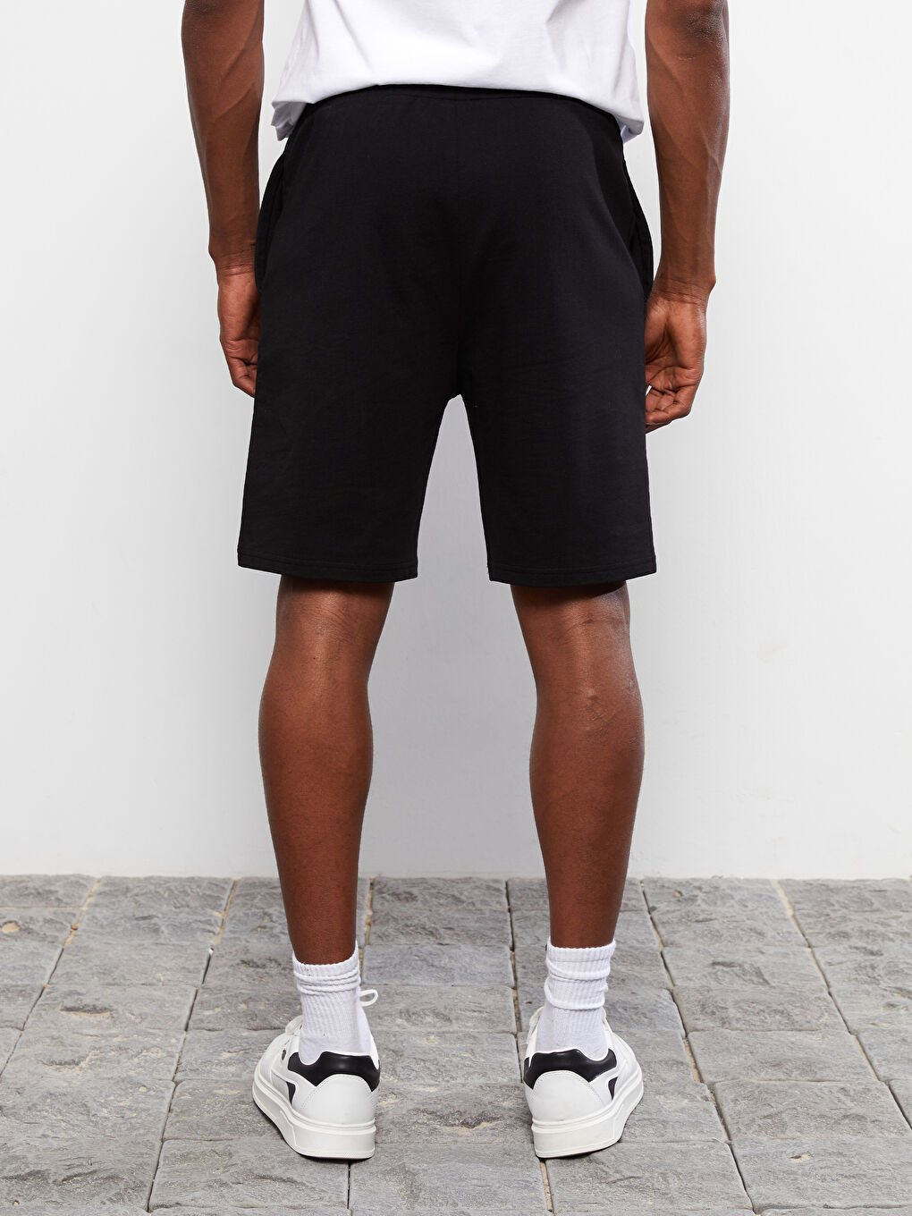 Siyah Standart Kalıp Baskılı Erkek Spor Şort-4