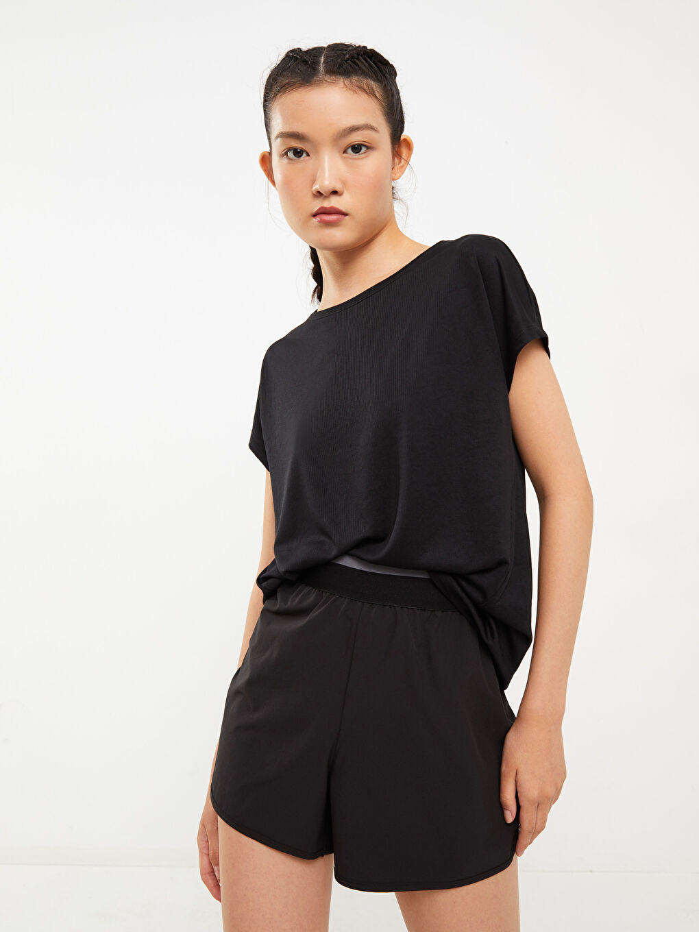 Siyah Kadın Beli Lastikli Düz Spor Şort-1