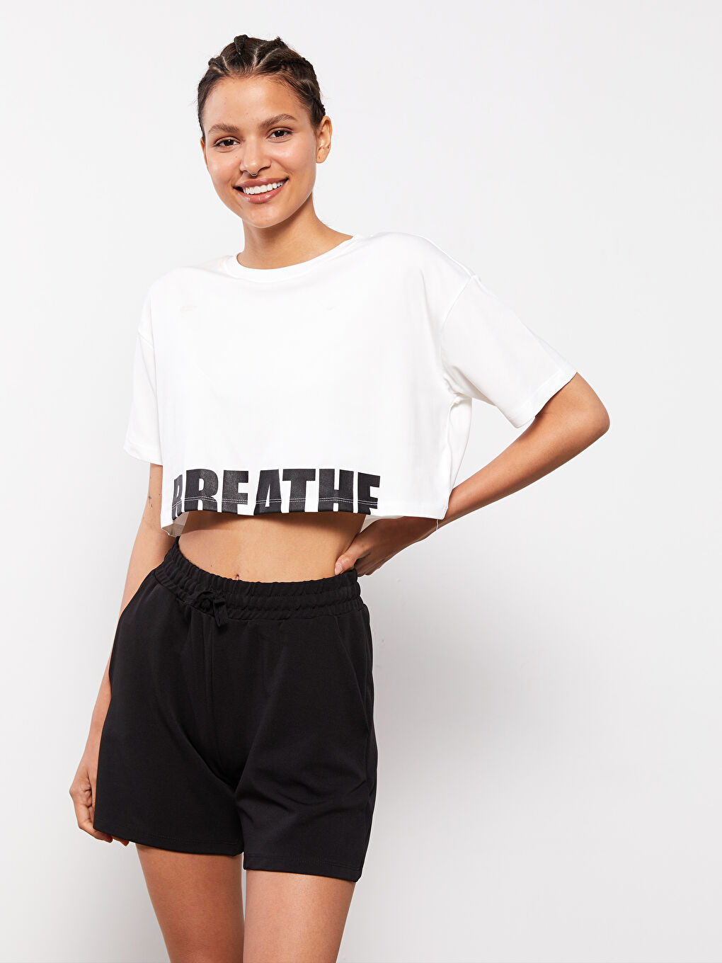 Siyah Kadın Beli Lastikli Düz Spor Şort-1