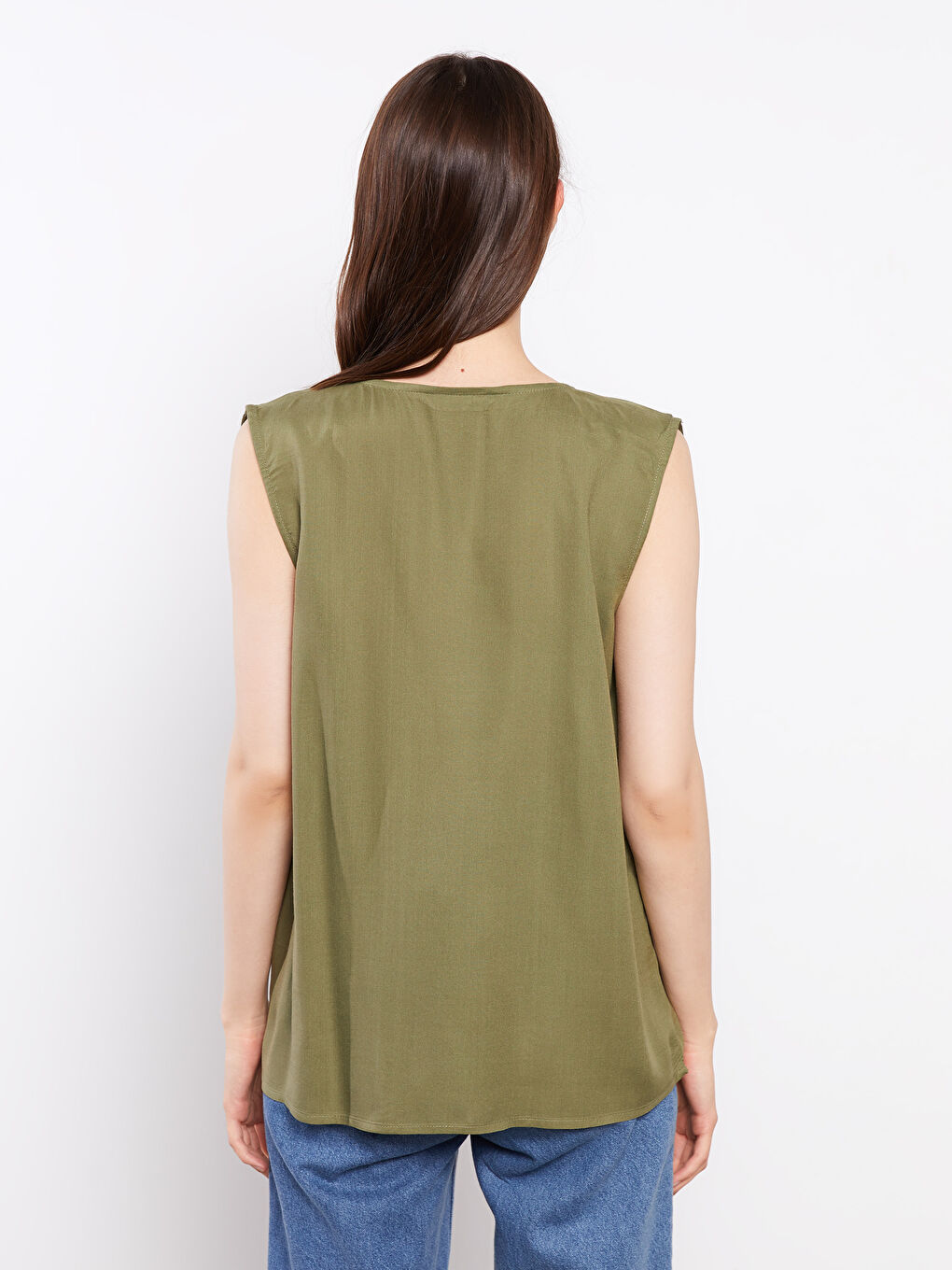 LCWAIKIKI Classic V-Neck Straight Sleeveless Viscose Women's Shirt -S2I201Z8-GYA