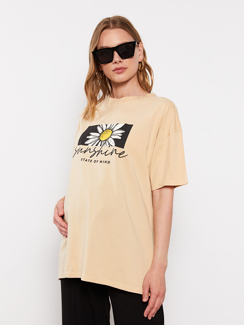 Crew Neck Printed Short Sleeve Cotton Maternity T-shirt-1