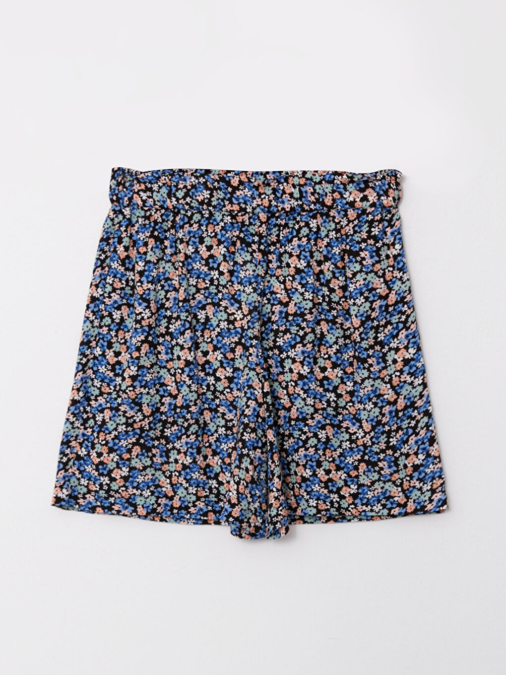 LC Waikiki Elastic Waist Patterned Viscose Women's Shorts -S2I406Z8-LQQ