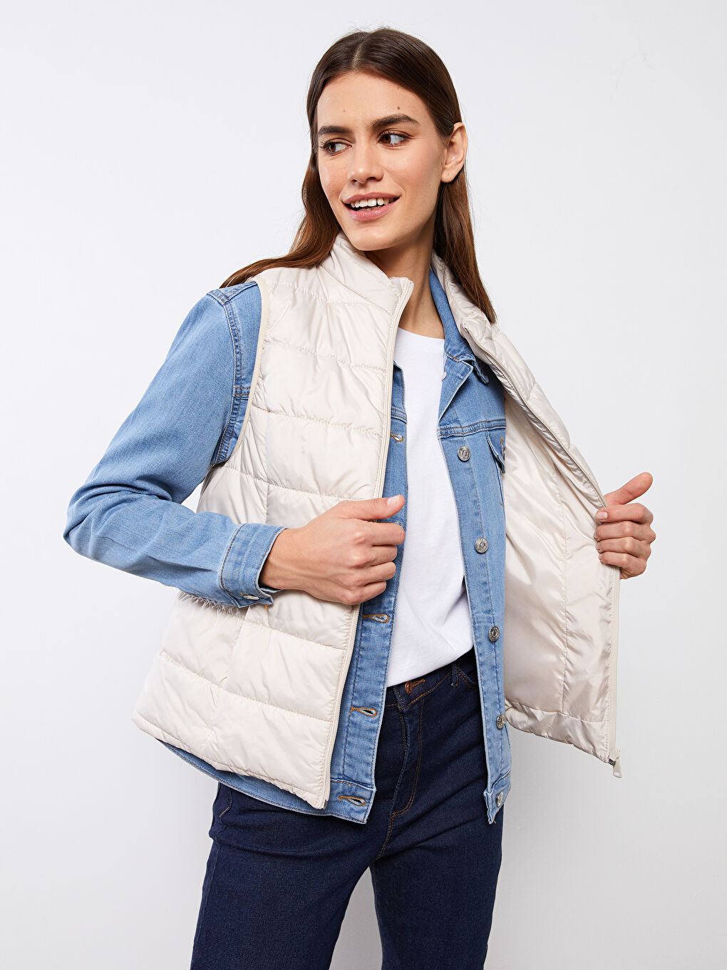 Bej Kadın Dik Yaka Düz Şişme Yelek-3