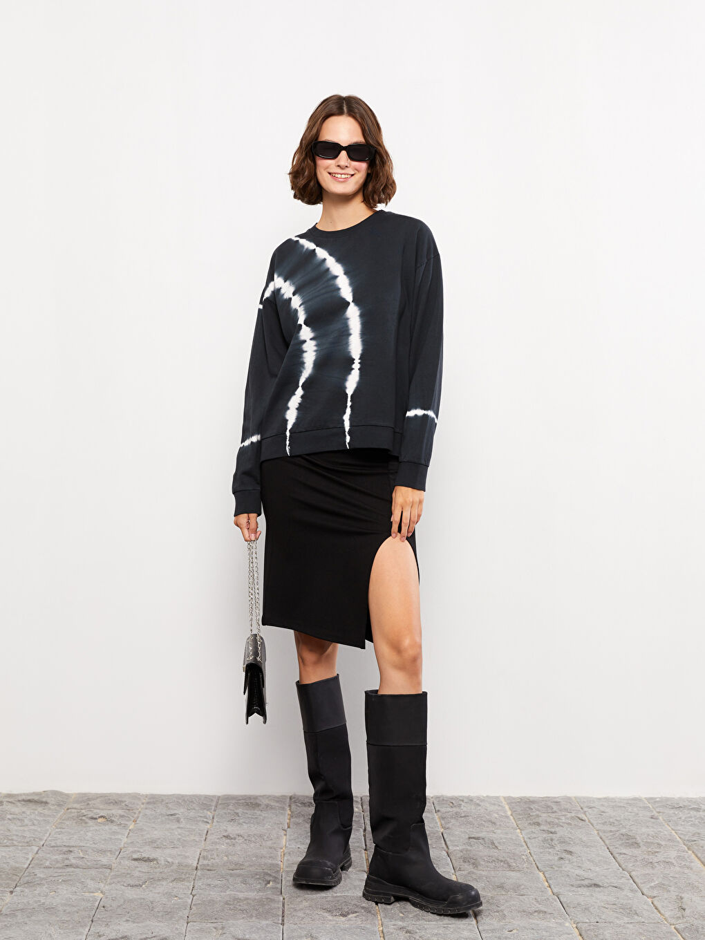 Siyah Bisiklet Yaka Desenli Uzun Kollu Kadın Sweatshirt-2