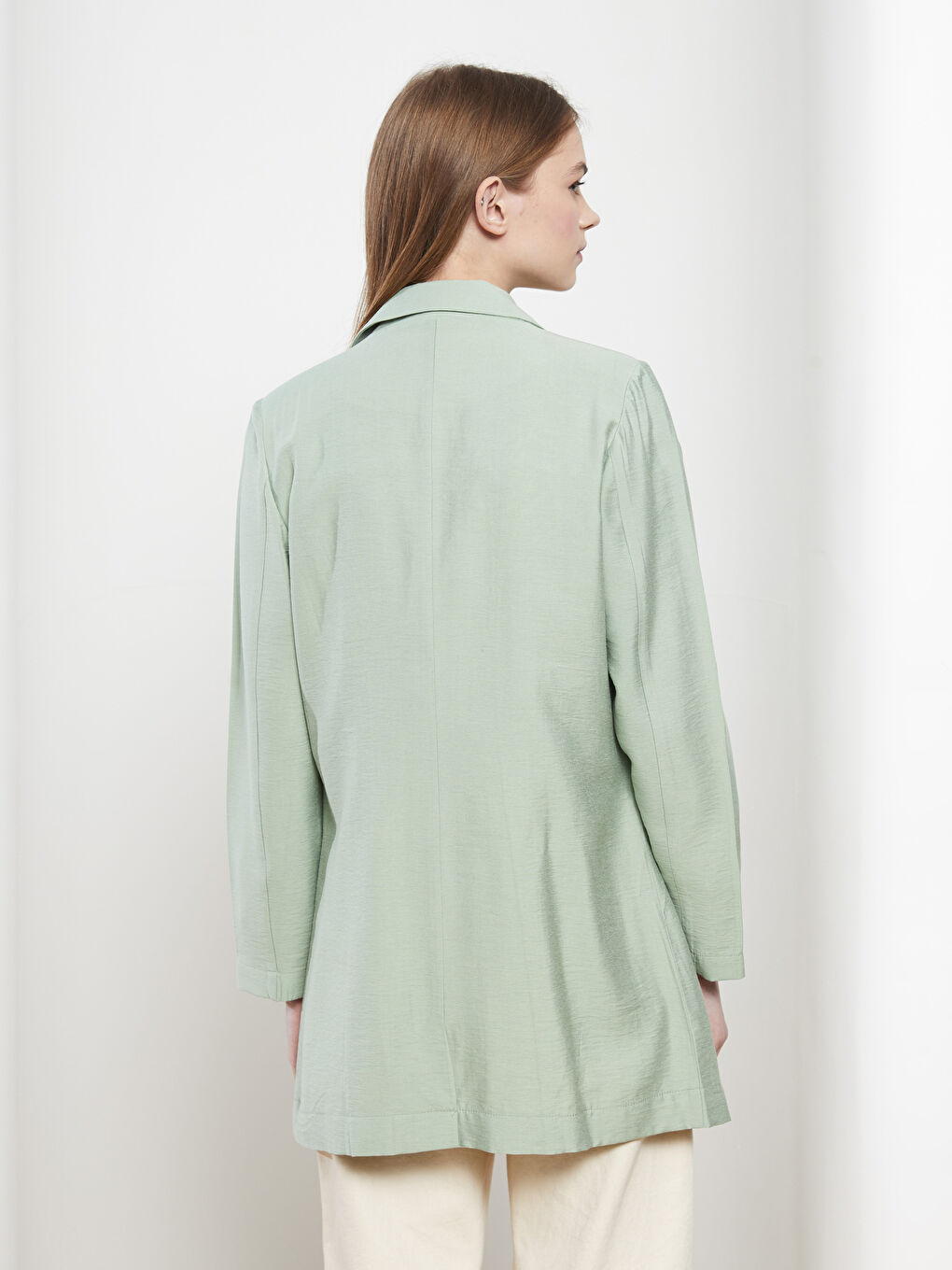 LCW Modest Jacket Collar Straight Long Sleeve Pocket Detailed Women's Jacket -S2I424Z8-SG9