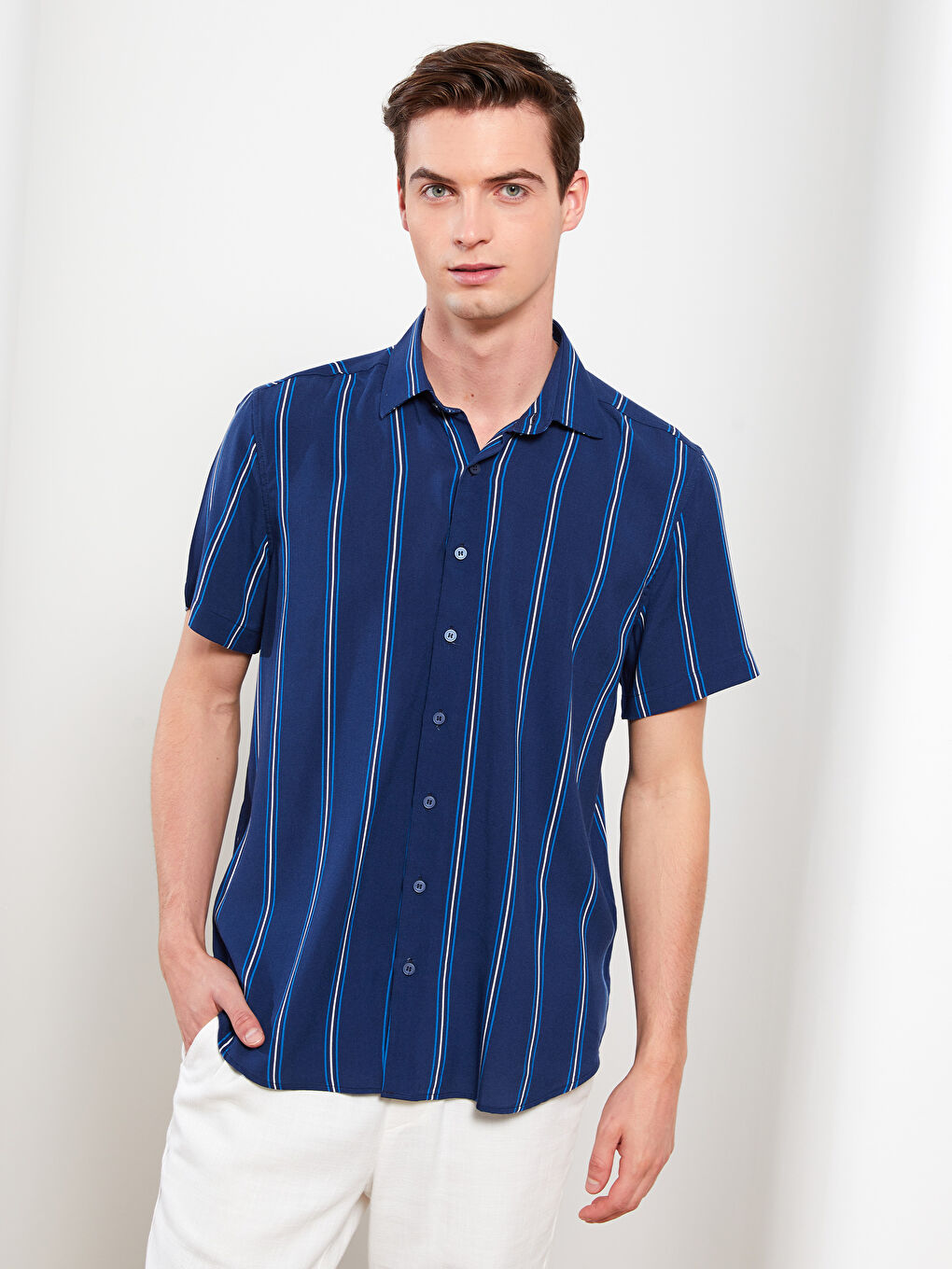 Standardni kroj Kratki rukav Prugasta Viskoza Muška Košulja-1