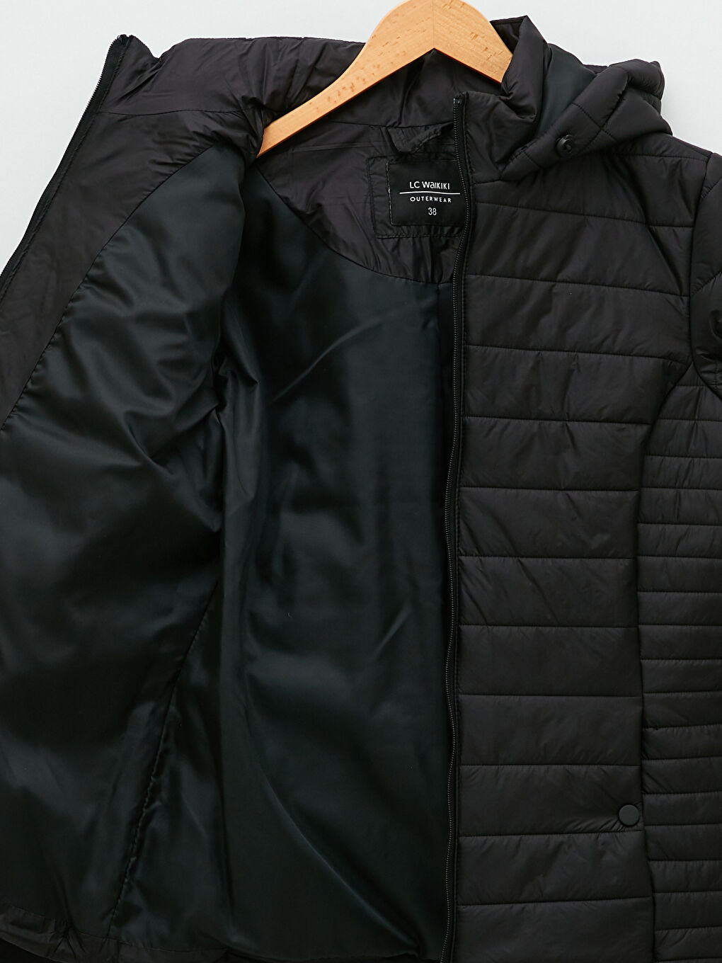 Siyah Kadın Kapüşonlu Düz Şişme Mont-9