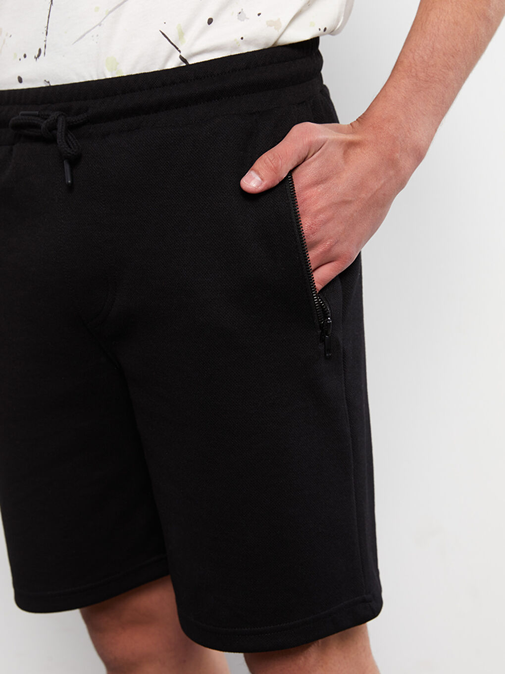 Siyah Standart Kalıp Pike Erkek Şort-2