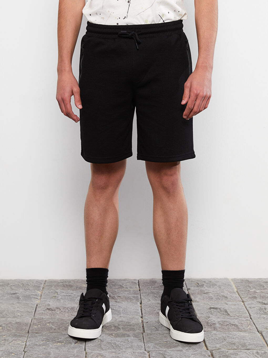 Siyah Standart Kalıp Pike Erkek Şort-3