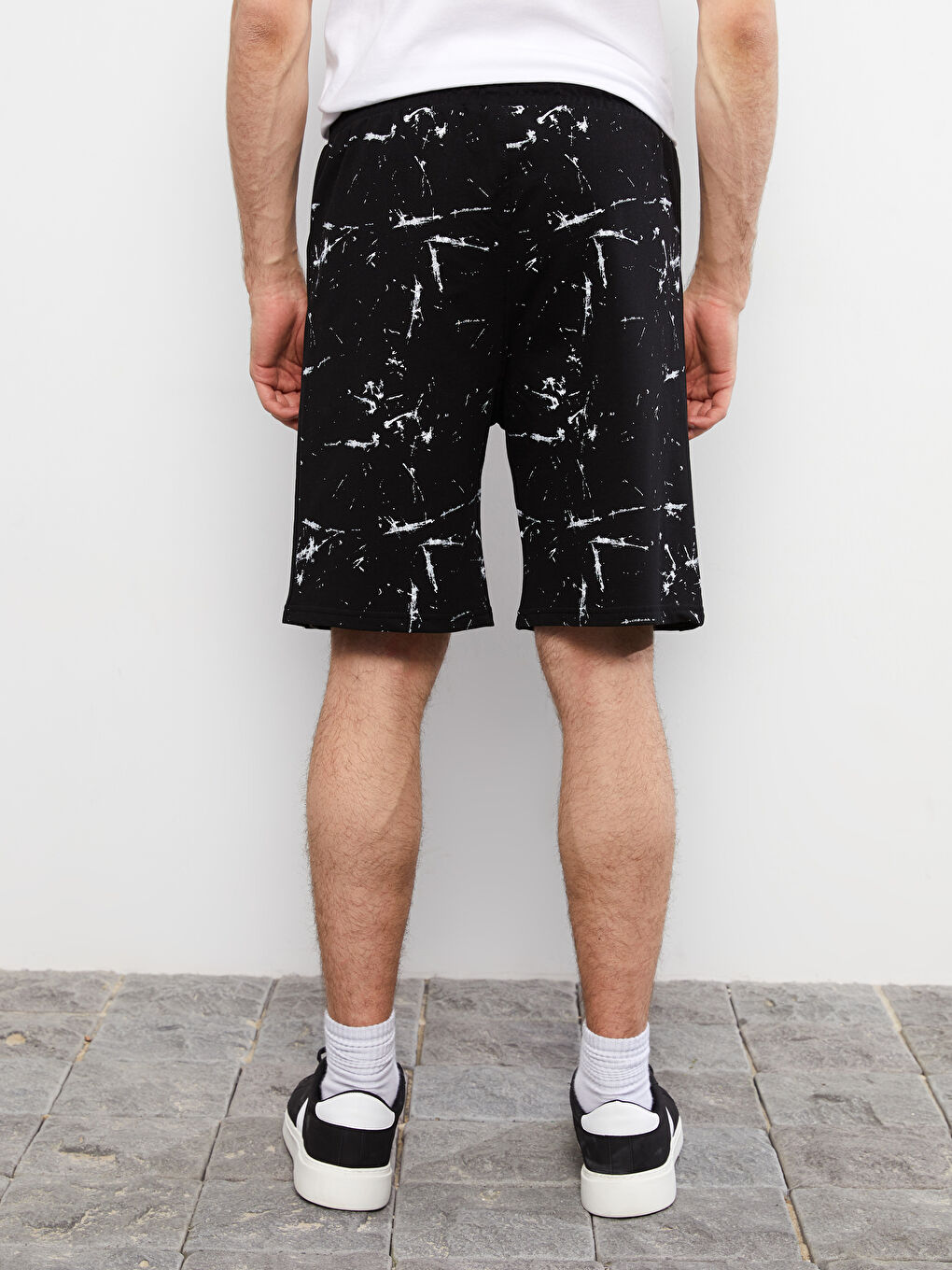 Siyah Standart Kalıp Erkek Şort-3