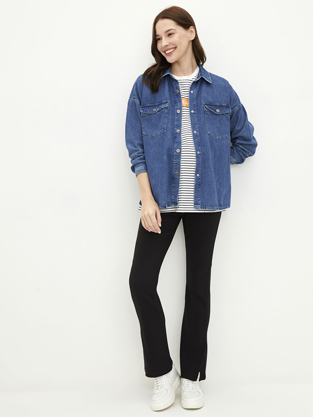 LCW ECO Front Button Closure Plain Pocket Detailed Rodeo Maternity Jean Shirt Jacket -S2I449Z8-507