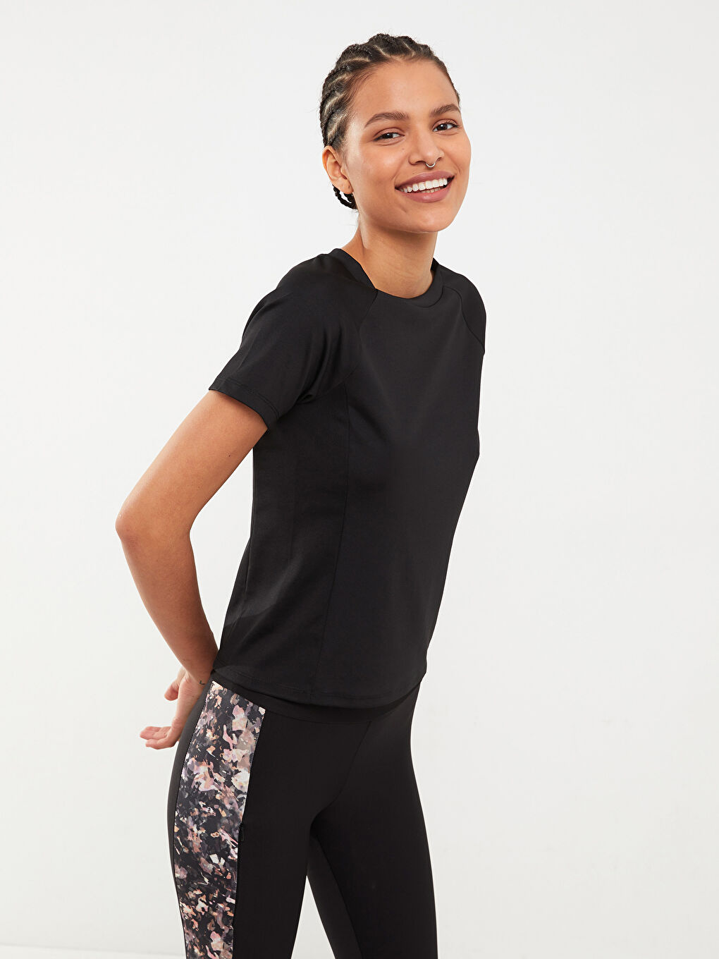 Crew Neck Plain Short Sleeve Women's Sports T-Shirt-2