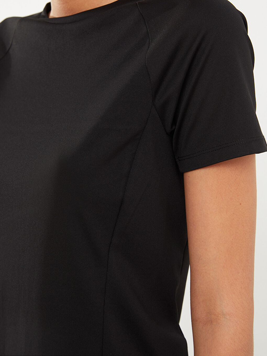 Crew Neck Plain Short Sleeve Women's Sports T-Shirt-3