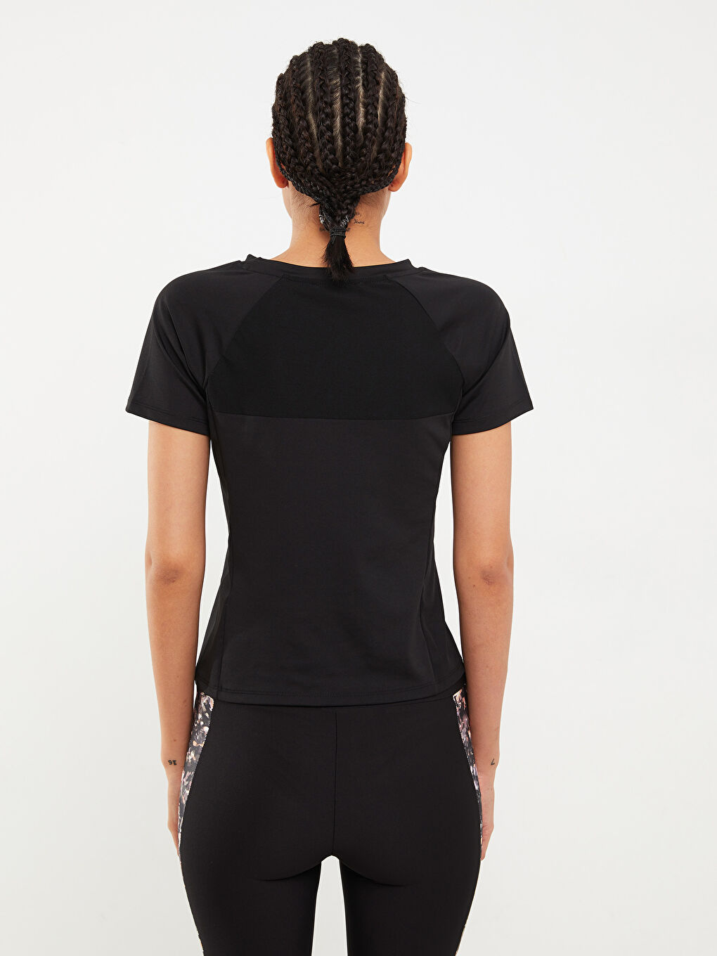 Crew Neck Plain Short Sleeve Women's Sports T-Shirt-4