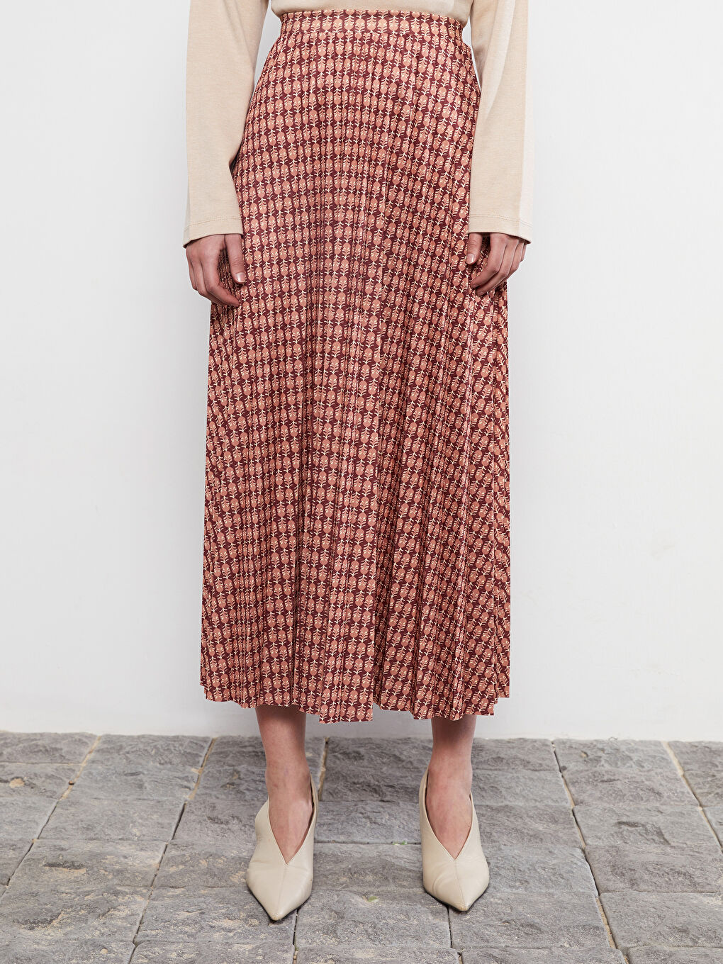 Kahverengi Beli Lastikli Desenli Krep Kadın Pileli Etek-4