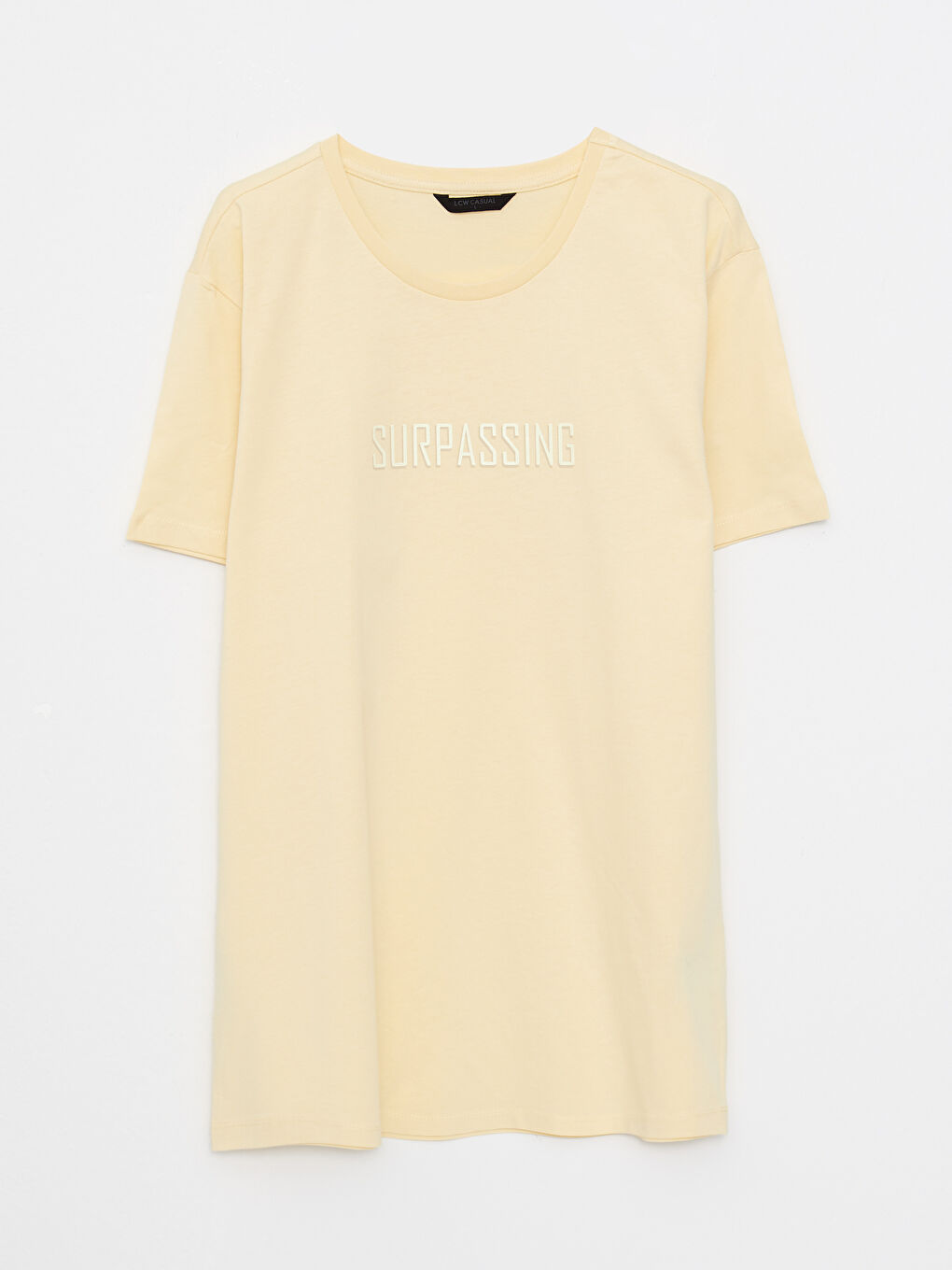 تيشيرت للرجال برقبة دائرية وأكمام قصيرة مصنوع من قطن ممشط ومطبوع