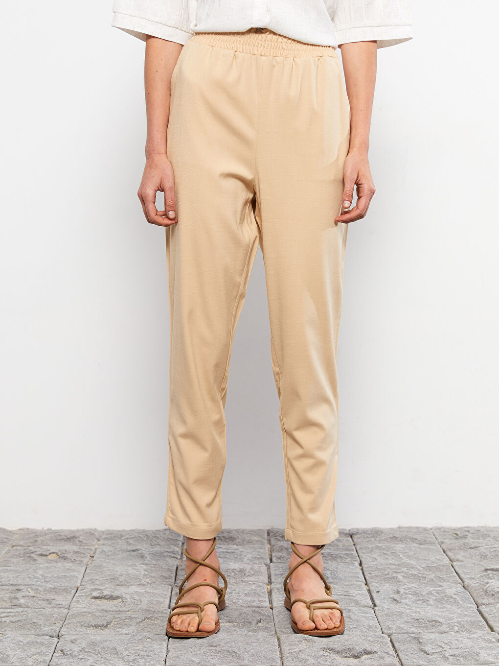 Women's Elastic Waist Relaxed Fit Regular Trousers -S2I550Z8-KNF