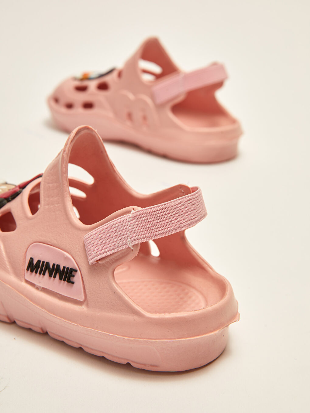 Minnie✌︎('ω'✌︎ )出品 LCW STEPS Minnie Mouse Licensed Perforated Baby Girl Sandals