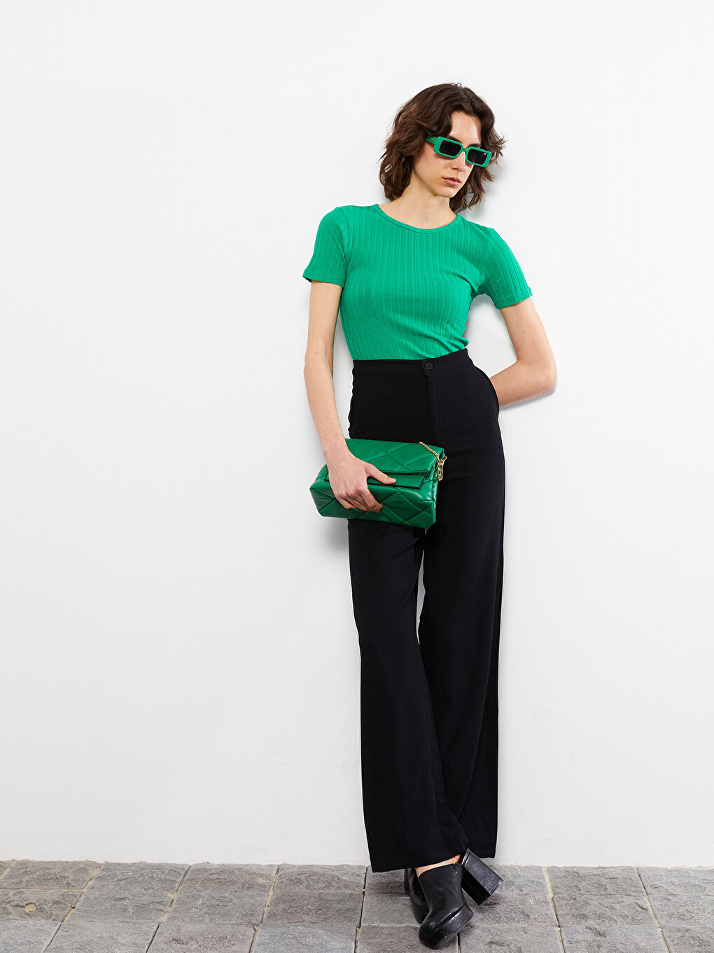 Crew Neck Plain Short Sleeve Women's T-shirt