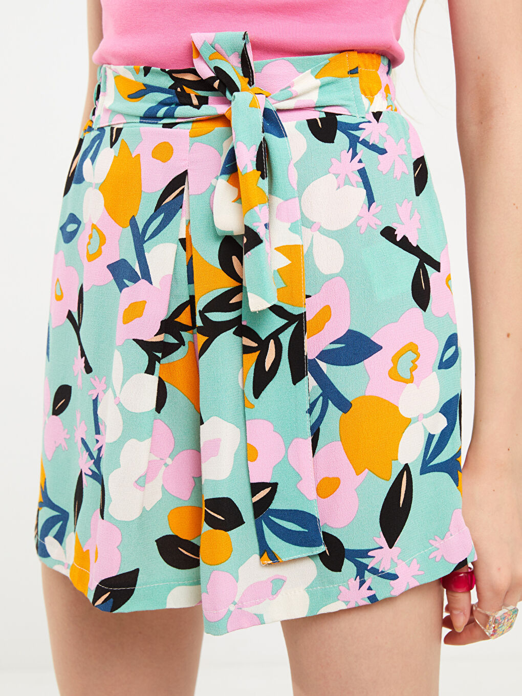 شورت للسيدات مريح بخصر مطاطي ومطبوع من الفيسكوز-2