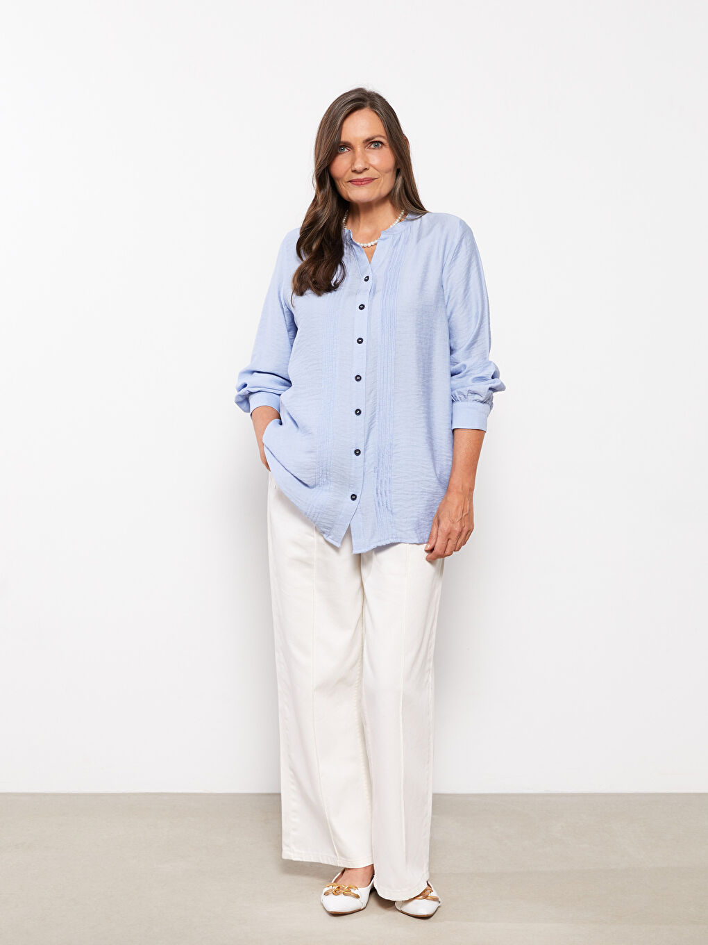 Mavi Kaçık Yaka Düz Uzun Kollu Kadın Gömlek