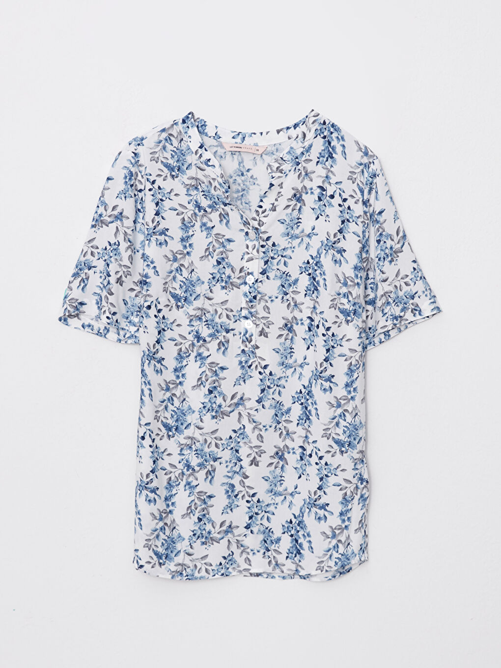 Ekru Kaçık Yaka Desenli Kısa Kollu Viskon Kadın Bluz-6