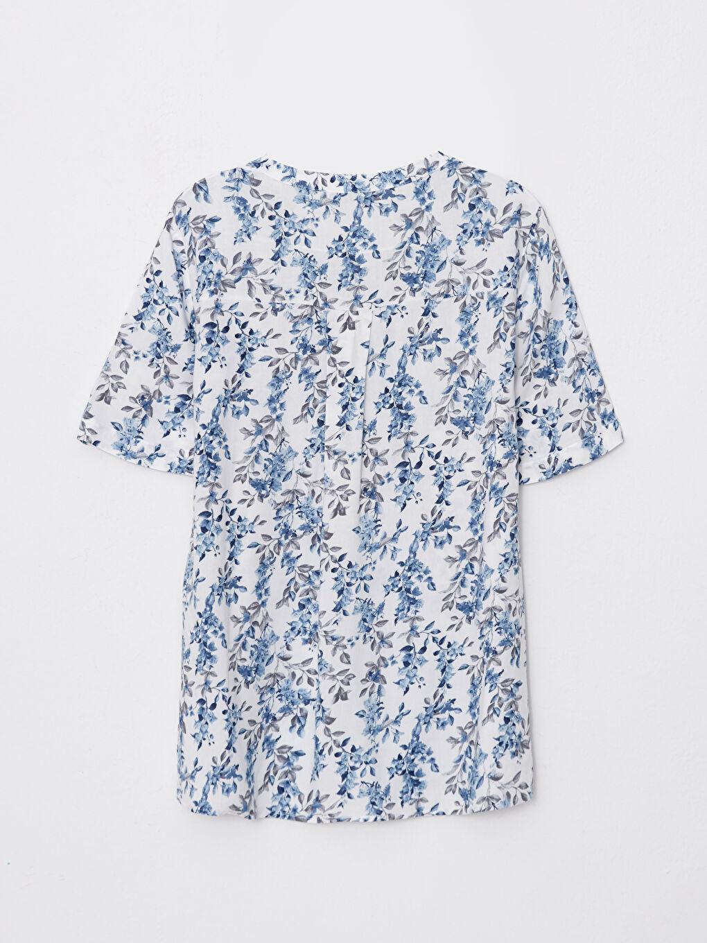 Ekru Kaçık Yaka Desenli Kısa Kollu Viskon Kadın Bluz-7