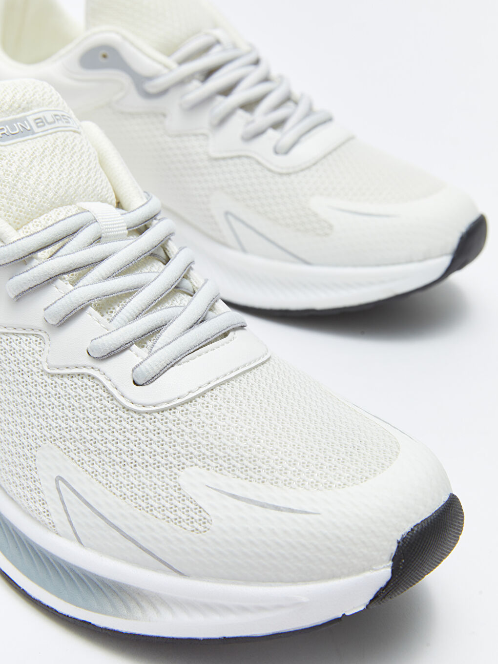 Beyaz Bağcıklı Erkek Aktif Spor Ayakkabı-2
