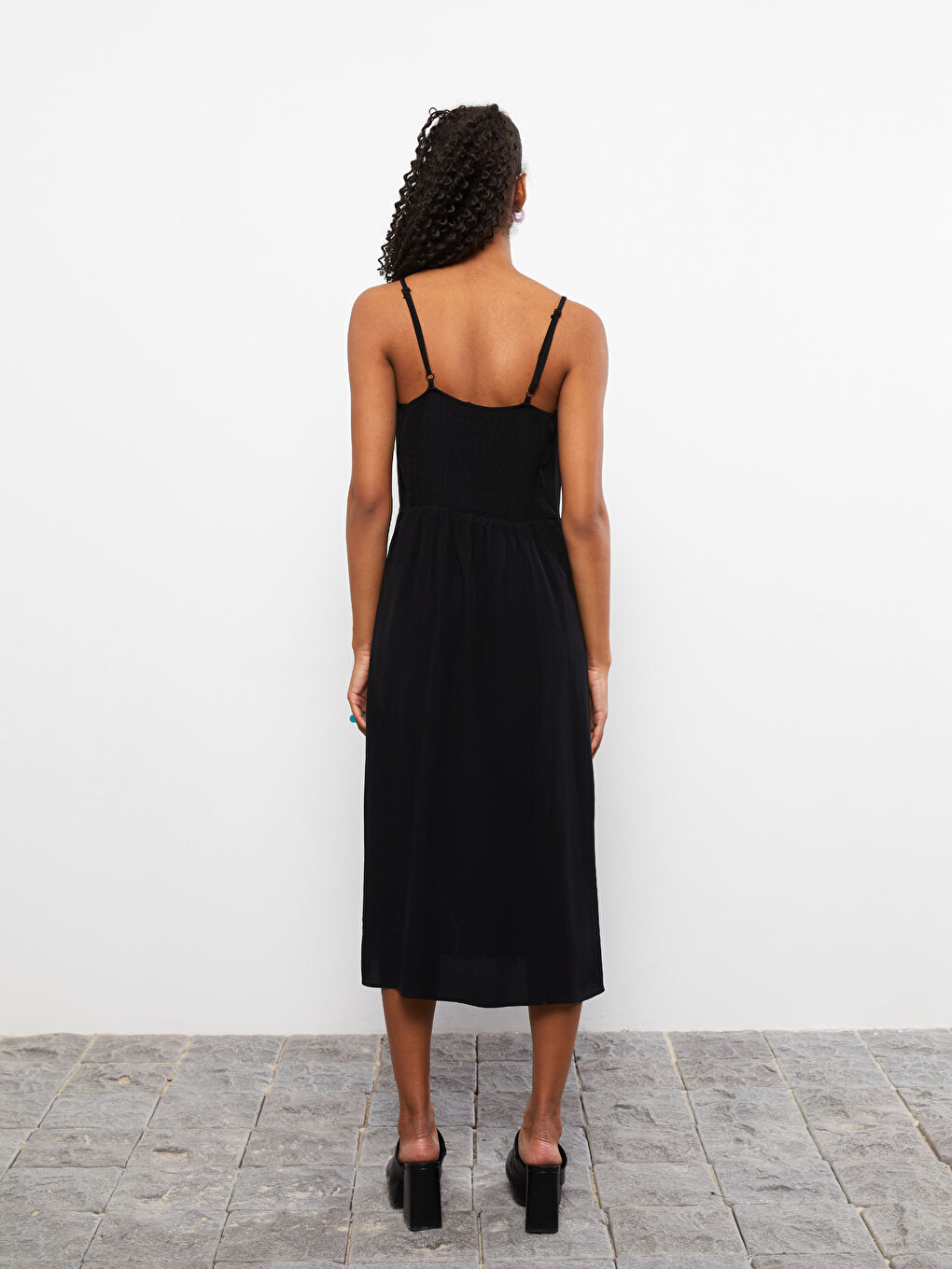 Rochie pentru Femei Simplă cu Bretele și Decolteu în Formă de Inimă-4