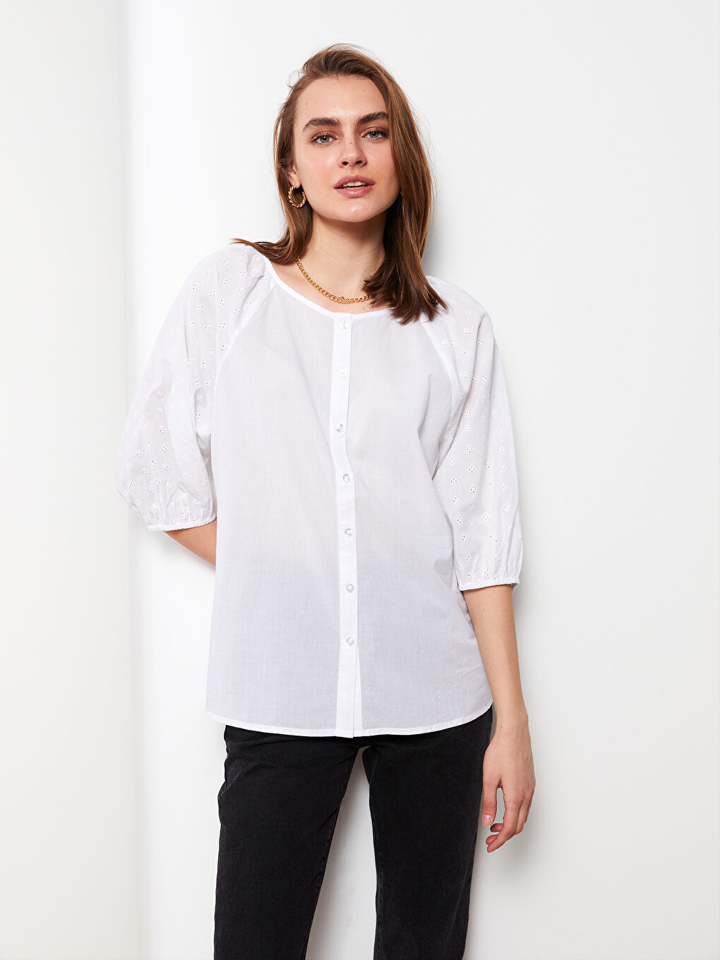 LCWAIKIKI Classic Boat Neck Embroidered Poplin Women's Blouse -S2I692Z8-RVK