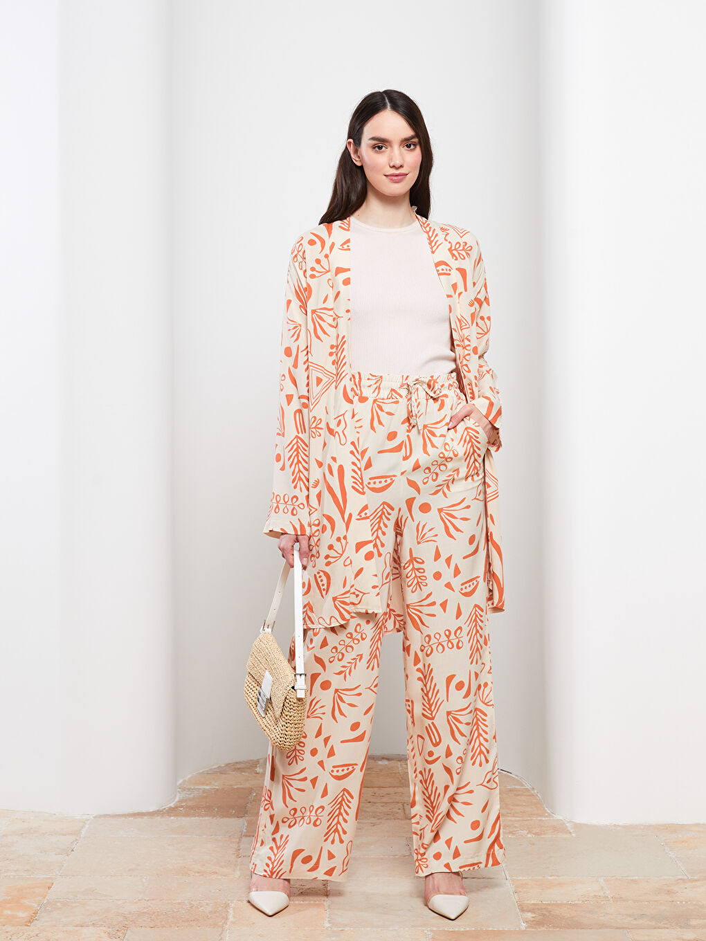 Elastic Waist Standard Fit Patterned Viscose Women's Trousers-1