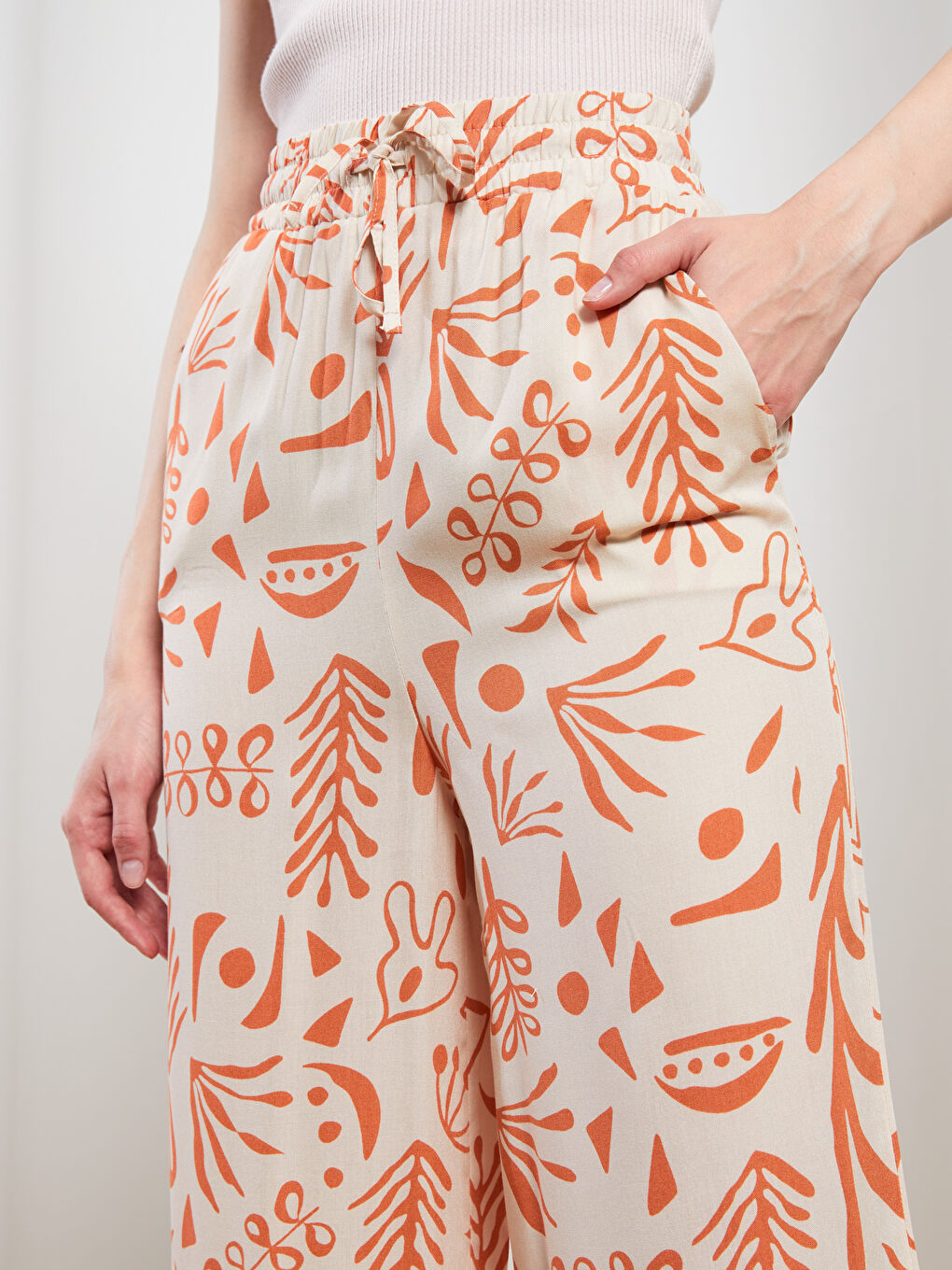 Elastic Waist Standard Fit Patterned Viscose Women's Trousers-2