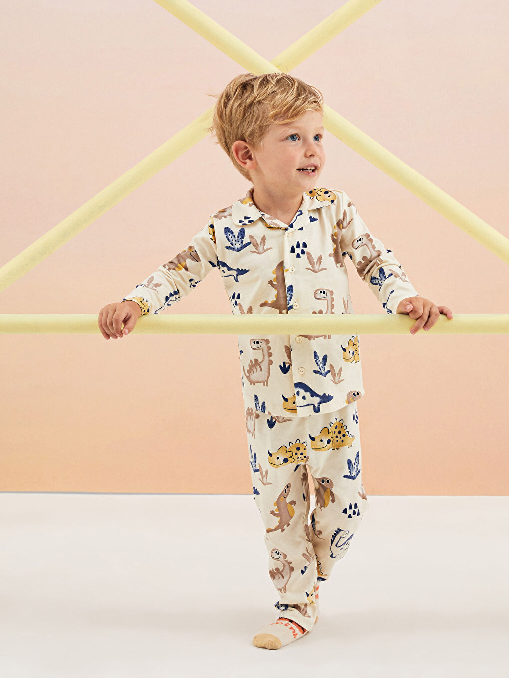 Sleeping Soundly Fun Pajama Set in Nursery -W21926Z1-LQA