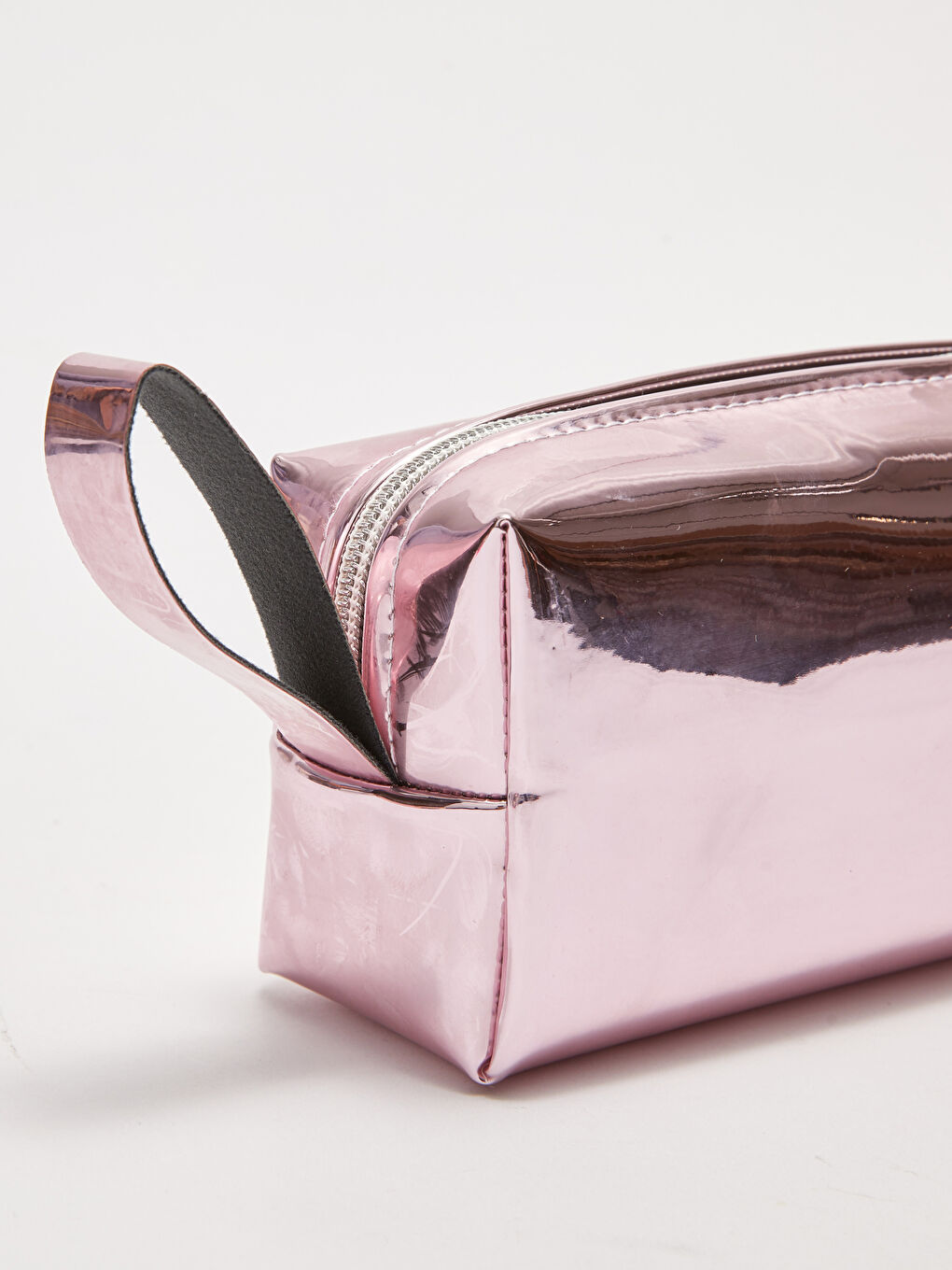 LC Waikiki Leather Look Zippered Pencil Case -S2I823Z8-QBC