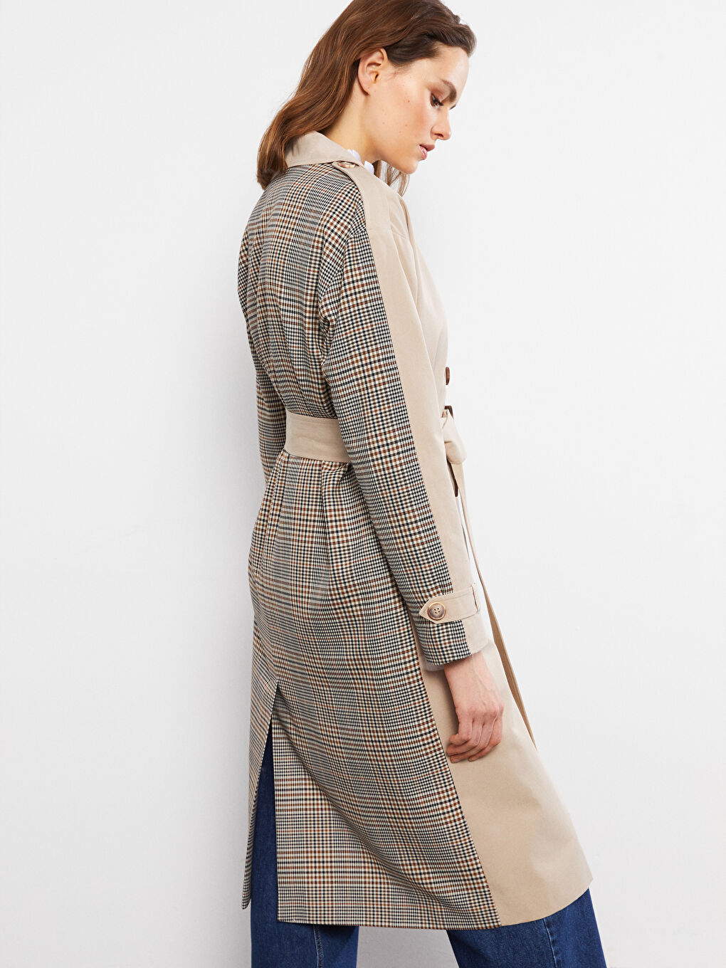 Bej Ceket Yaka Ekose Uzun Kollu Kadın Trençkot-4