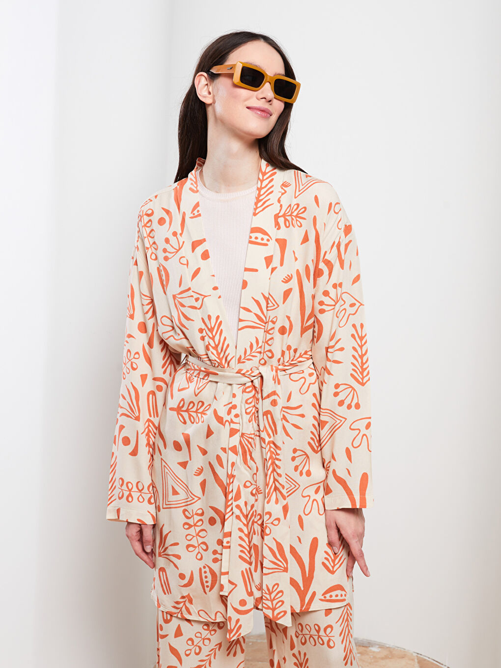 Turuncu Şal Yaka Desenli Uzun Kollu Oversize Viskon Kadın Kimono-1