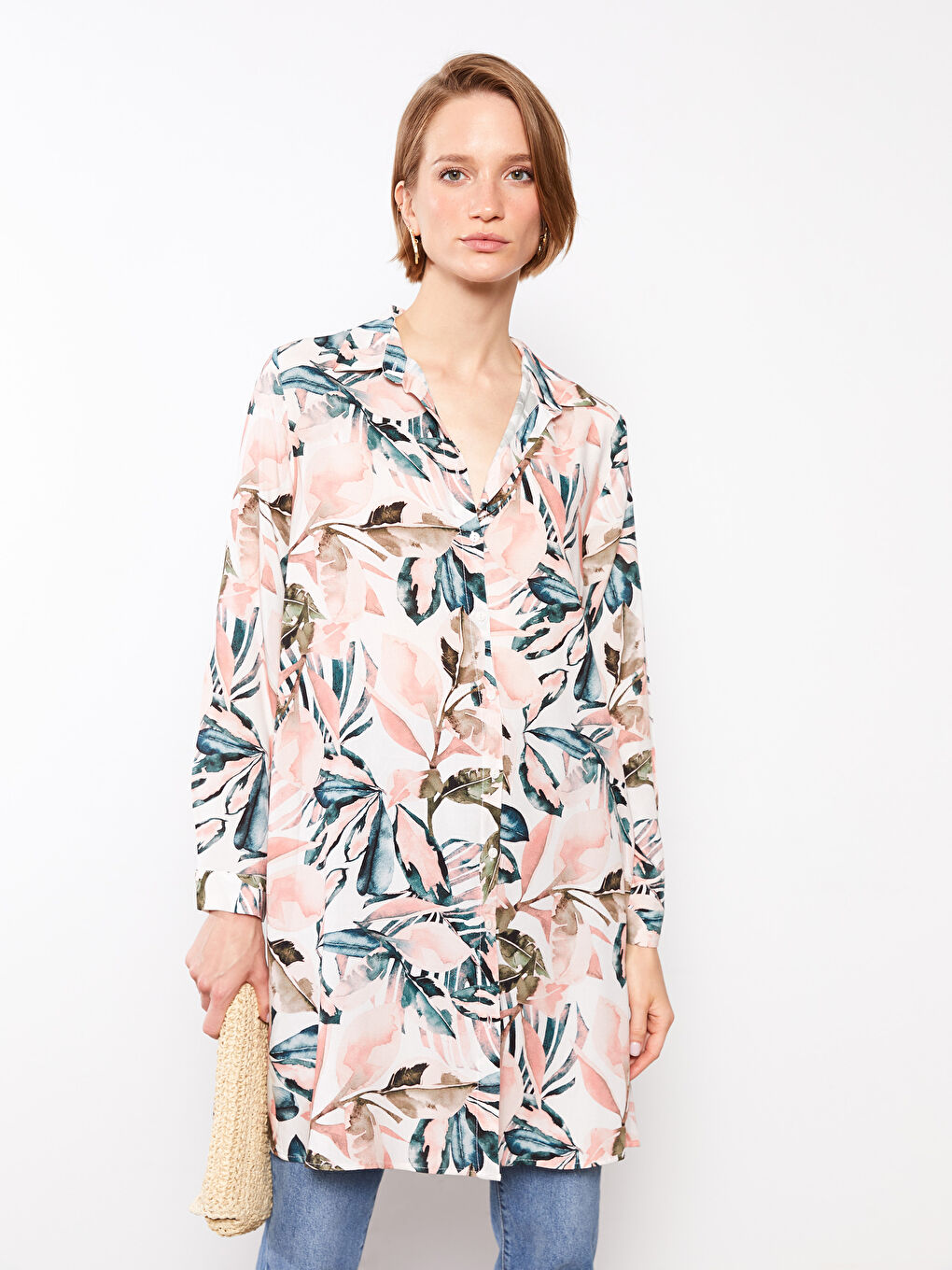 LCWAIKIKI Classic Patterned Long Sleeve Viscose Women's Shirt Tunic -S2I874Z8-LT4